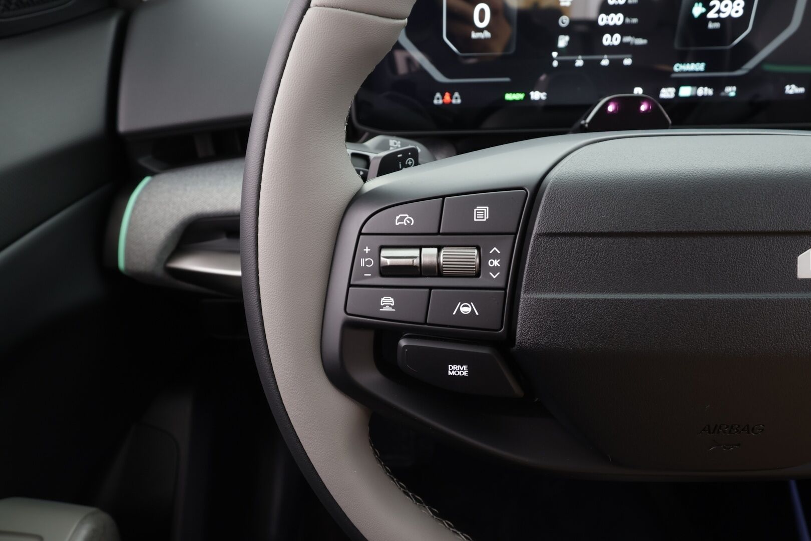 KIA EV4 2026 Earth FWD 81,4kWh 204hv 4D - | ACC | ILP | Puolinahat | Matrix-LED | Sähköpenkki | P.kamera | Keyless | HDA | BSM | Ambient Light | Apple & Android | Tehdastakuu! |