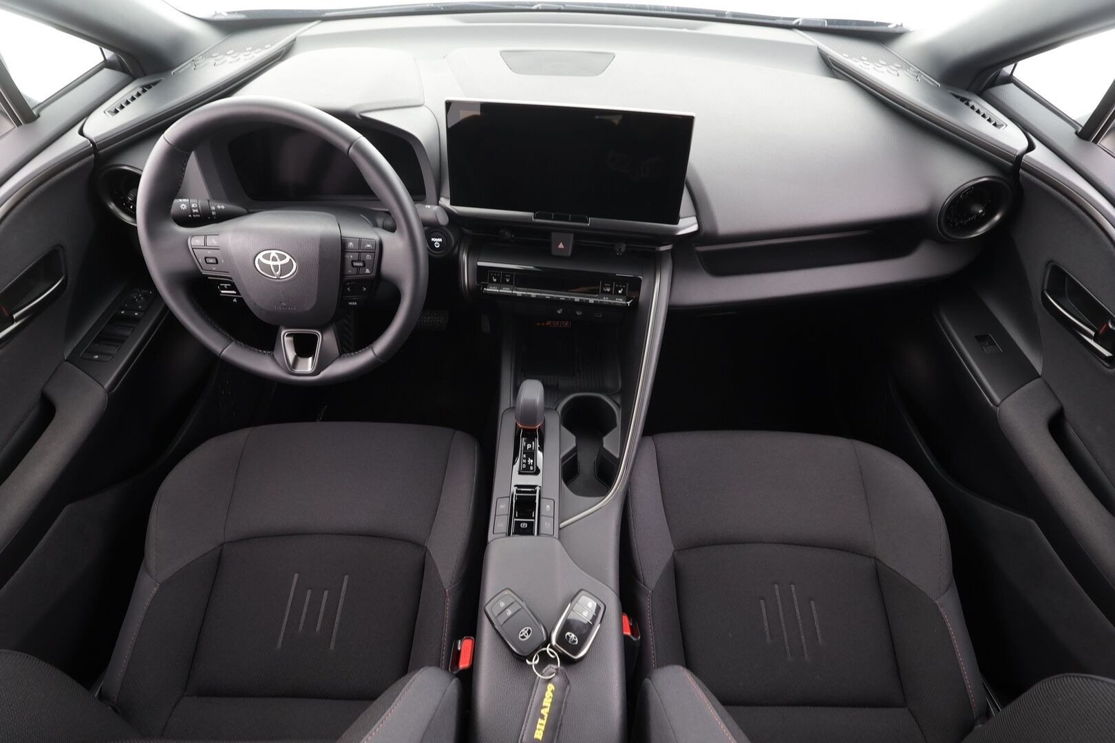 Toyota C-HR 2025 2,0 Plug-in Hybrid Intense - | ACC | ILP | LED | Navi | P.kamera | Digimittaristo | PDA | LDA | BSM | Keyless | Lämm. ratti | Aut. pitkät | Apple & Android | ALV | 