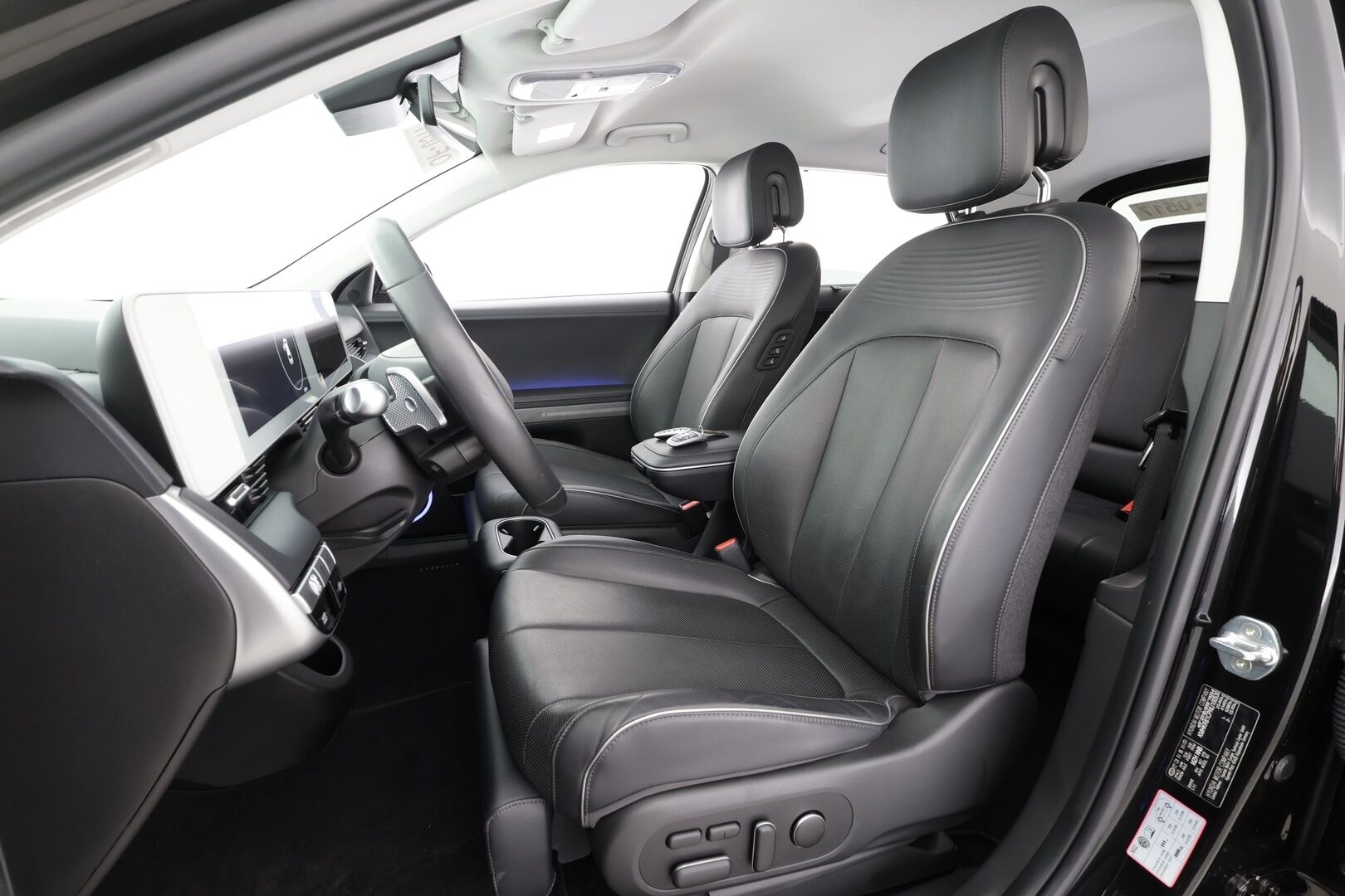 Hyundai IONIQ 5 2022 77 kWh 325 hv AWD Premium - | ACC | ILP | HUD | Solar Roof | BOSE | 360° | Ilm. relax nahat | Muistipenkki | V2L | HDA | BSM | CTA | SEA | Lämm. ratti | Merkkihuollettu |