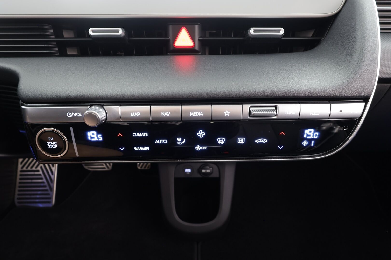 Hyundai IONIQ 5 2022 77 kWh 325 hv AWD Premium - | ACC | ILP | HUD | Solar Roof | BOSE | 360° | Ilm. relax nahat | Muistipenkki | V2L | HDA | BSM | CTA | SEA | Lämm. ratti | Merkkihuollettu |