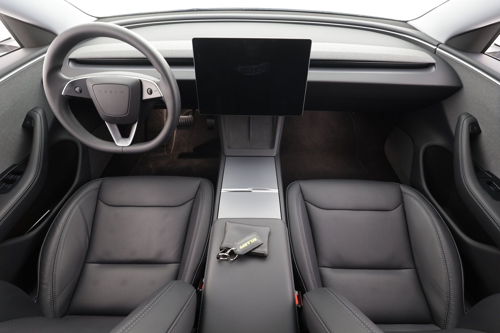 Tesla Model 3 2024 RWD - | Highland | ACC | ILP | Ilm. sähkönahat | Muistipenkki | Matrix | Lasikatto | Takanäyttö | P.kamera | Ambient | Autosteer | Lämm. ratti |