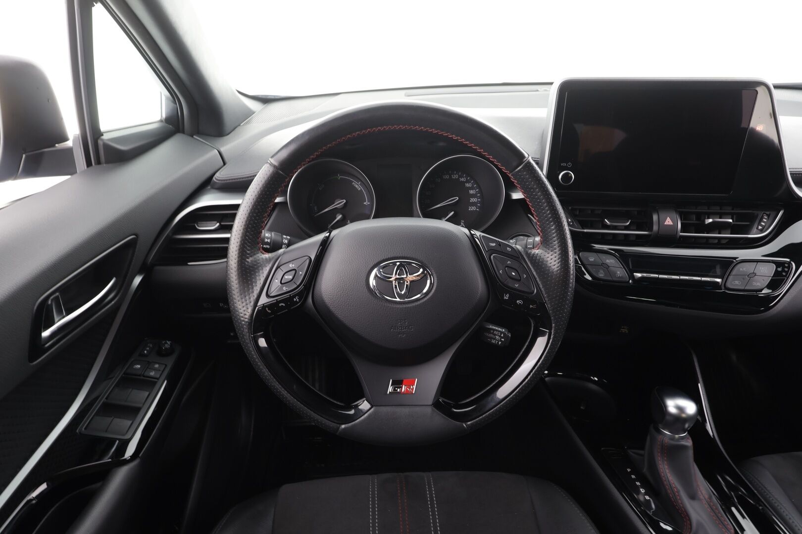 TOYOTA C-HR 2023 1,8 Hybrid GR Sport - | ACC | Koukku | Sähköpenkki | Nahka-alcantara | AFS-LED | Lane Assist | BSM | Lämm. ratti | Keyless | P.kamera | Navi | Merkkihuollettu | 