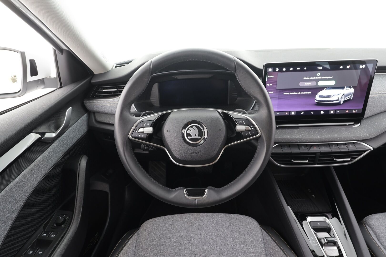 Skoda Octavia 2025 1.5 TSI Style eTEC DSG Autom - | ACC | Skoda crystal Light LED | P.tutkat | Puolinahat | Ratinlämmitys | Keyless | Apple&Android | Merkkihuollettu | Kahdet Renkaat |
