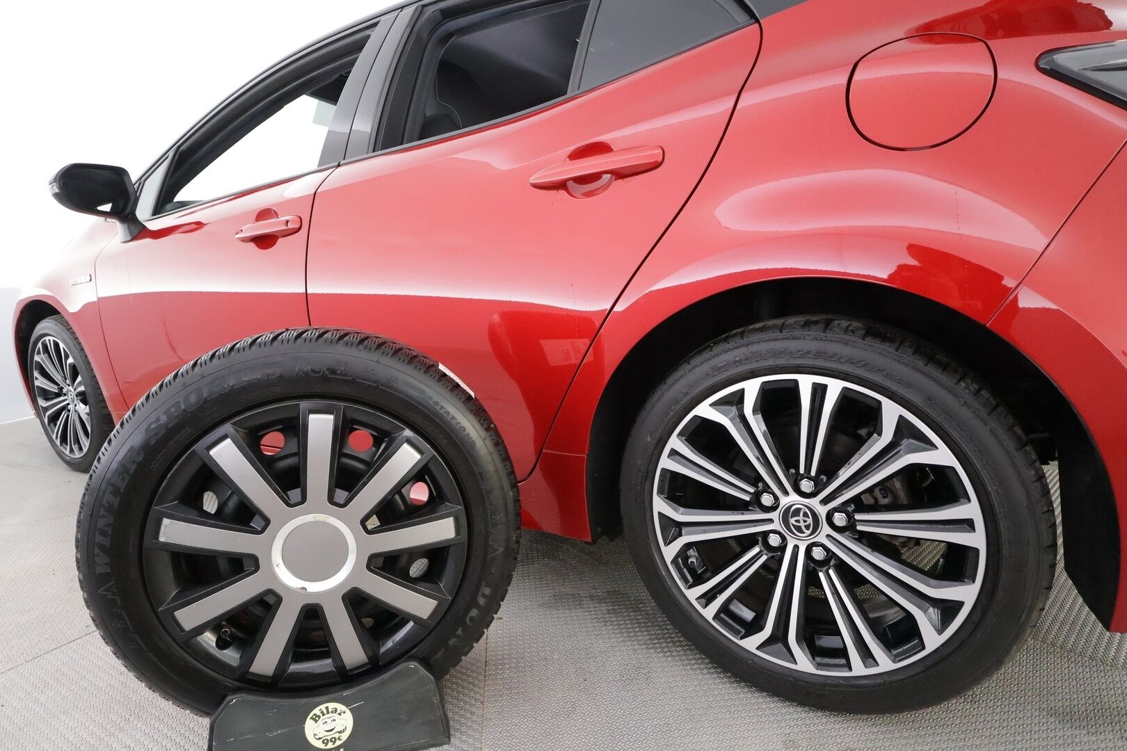 Toyota Corolla 2019 Hatchback 1,8 Hybrid Style - | ACC | Koukku | Bi-tone | LED | P.kamera | LTA | RSA | PCS | BT | Lämm. ratti | Aut. pitkät | Aut. ilmastointi | 2x renkaat | Huoltokirja | 