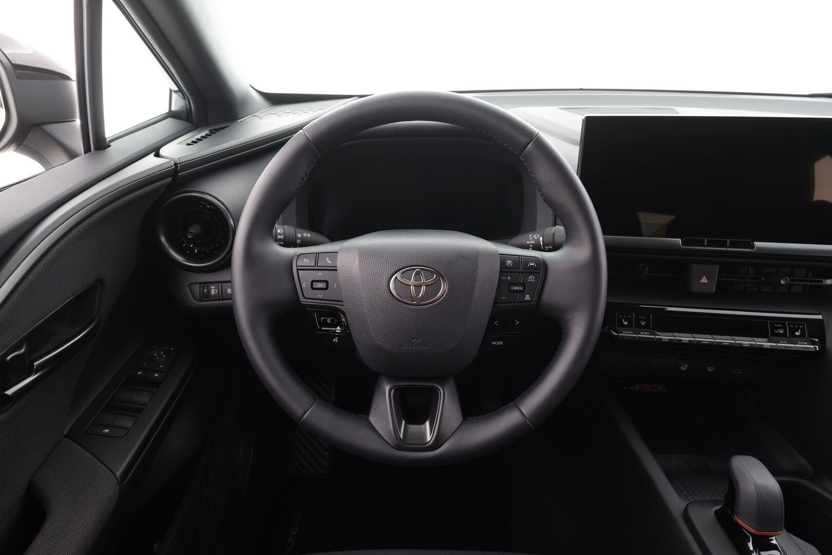 Toyota C-HR 2025 2,0 Plug-in Hybrid Intense Business - | ACC | ILP | Bi-tone | P.kamera | Ohjausapu | BSM | RCTA | Keyless | Navi | LED | Lämm. ratti | Apple & Android | 2x kaapelit | Merkkihuollettu |