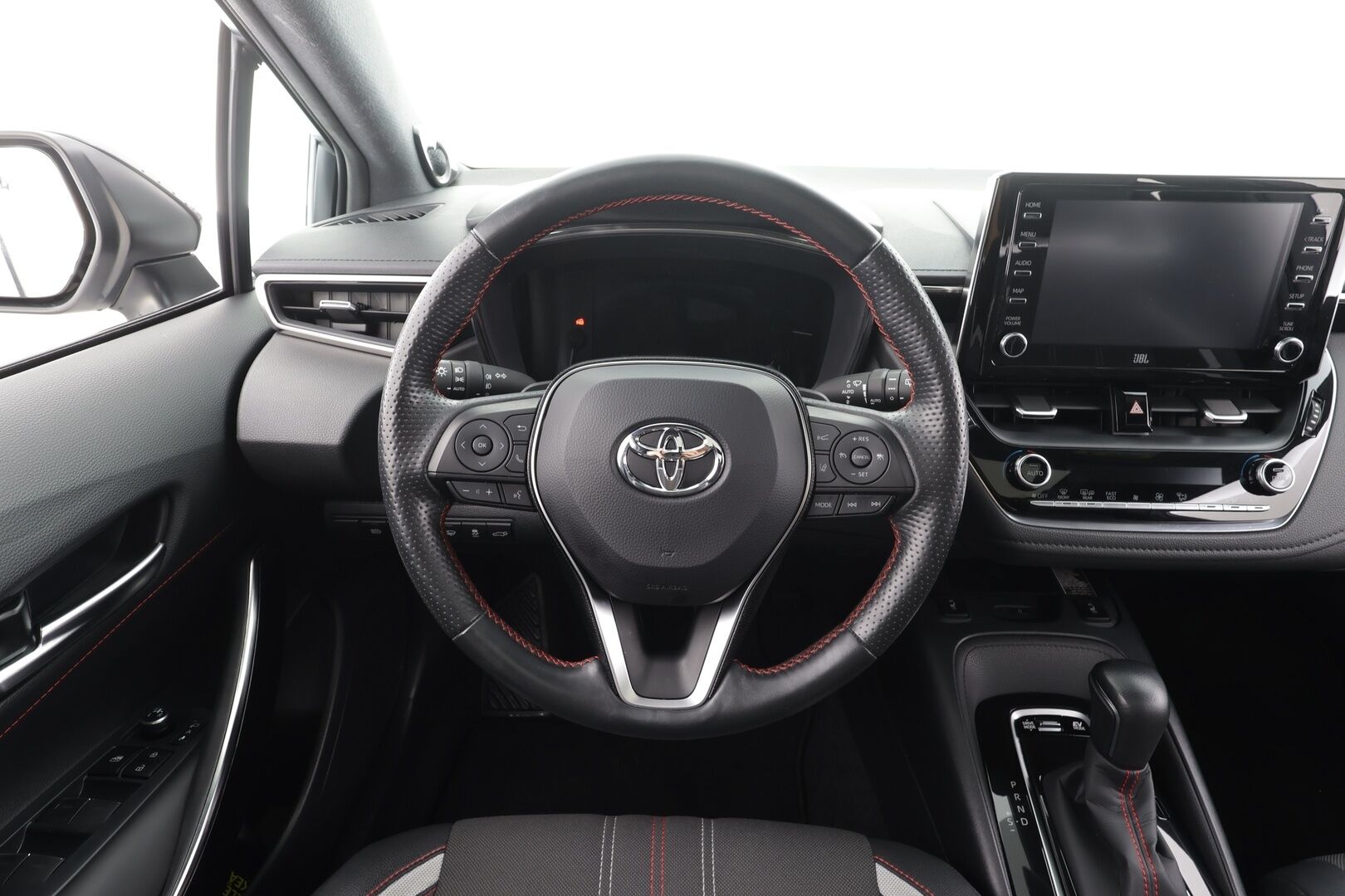 Toyota Corolla 2021 Touring Sports 2,0 Hybrid GR Sport - ACC / Koukku / JBL / HUD / Panorama-kattoluukku / Smart key / Osa keinonahka verhoilu / Navi / Bluetooth