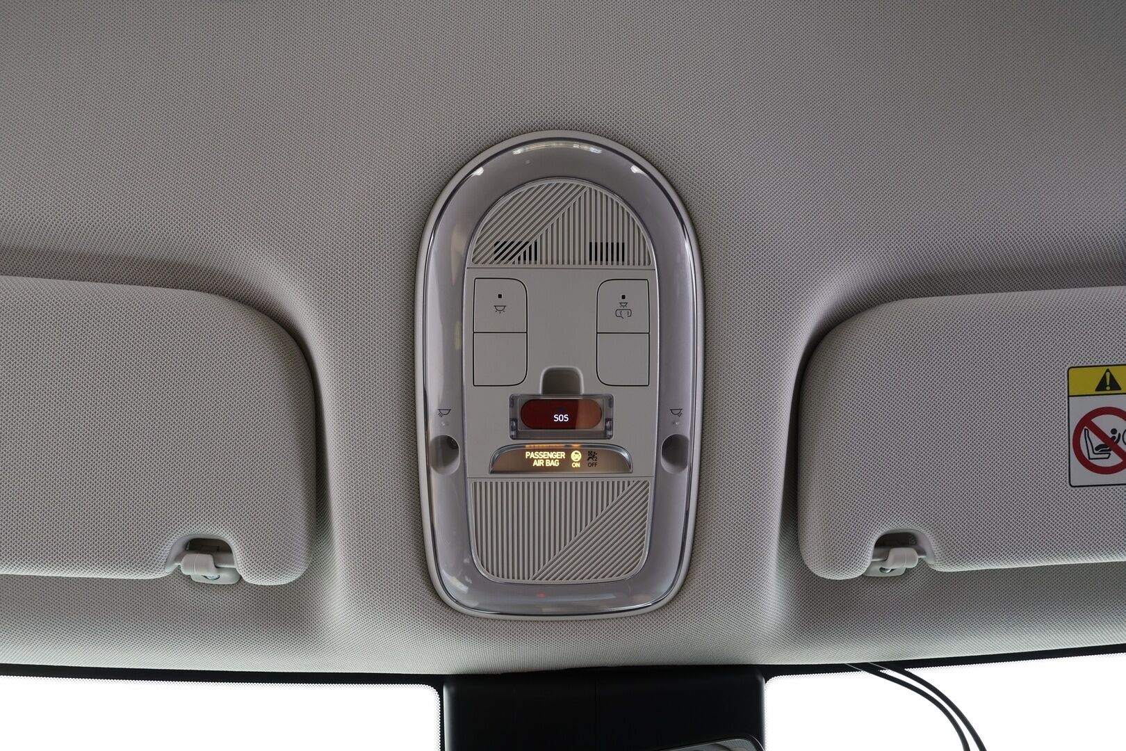 Hyundai IONIQ 5 2022 73 kWh 217 hv Style 5d - | ILP | Koukku | ACC | LED | P.Kamera | Sähköpenkki | Navi |  Kaistavahti | Katveavustin | Keyless | HDA | 2x Latauskaapelit | Merkkihuollot | 