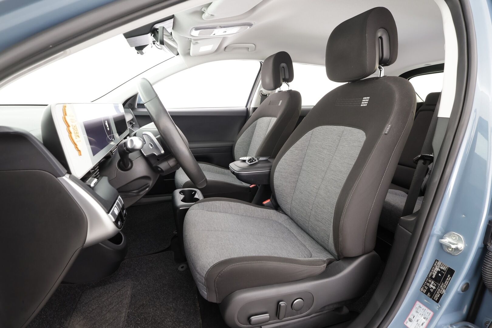 Hyundai IONIQ 5 2022 73 kWh 217 hv Style 5d - | ILP | Koukku | ACC | LED | P.Kamera | Sähköpenkki | Navi |  Kaistavahti | Katveavustin | Keyless | HDA | 2x Latauskaapelit | Merkkihuollot | 