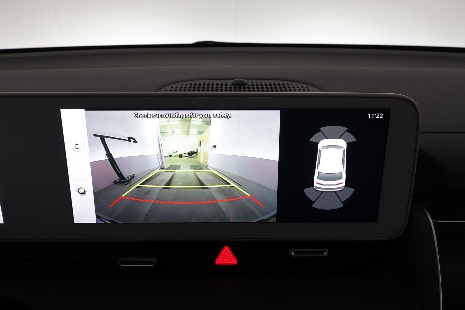 Hyundai IONIQ 5 2022 73 kWh 217 hv Style 5d - | ILP | Koukku | ACC | LED | P.Kamera | Sähköpenkki | Navi |  Kaistavahti | Katveavustin | Keyless | HDA | 2x Latauskaapelit | Merkkihuollot | 