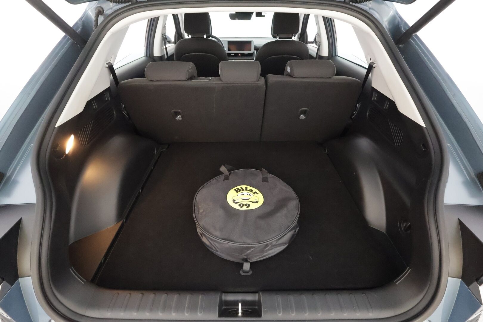 Hyundai IONIQ 5 2022 73 kWh 217 hv Style 5d - | ILP | Koukku | ACC | LED | P.Kamera | Sähköpenkki | Navi |  Kaistavahti | Katveavustin | Keyless | HDA | 2x Latauskaapelit | Merkkihuollot | 