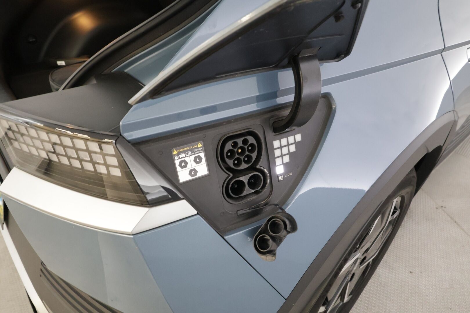 Hyundai IONIQ 5 2022 73 kWh 217 hv Style 5d - | ILP | Koukku | ACC | LED | P.Kamera | Sähköpenkki | Navi |  Kaistavahti | Katveavustin | Keyless | HDA | 2x Latauskaapelit | Merkkihuollot | 