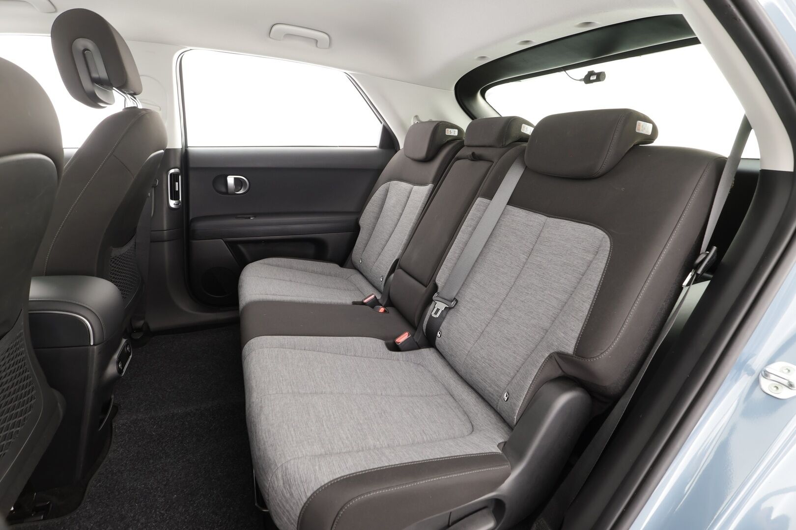 Hyundai IONIQ 5 2022 73 kWh 217 hv Style 5d - | ILP | Koukku | ACC | LED | P.Kamera | Sähköpenkki | Navi |  Kaistavahti | Katveavustin | Keyless | HDA | 2x Latauskaapelit | Merkkihuollot | 