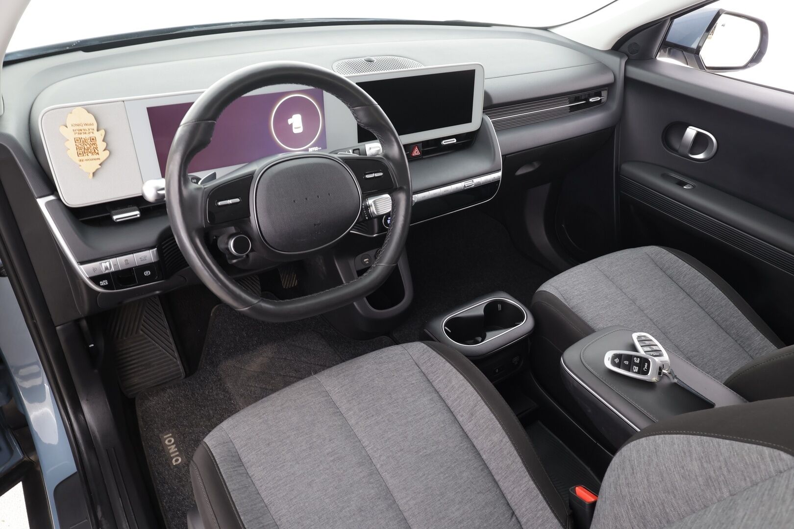 Hyundai IONIQ 5 2022 73 kWh 217 hv Style 5d - | ILP | Koukku | ACC | LED | P.Kamera | Sähköpenkki | Navi |  Kaistavahti | Katveavustin | Keyless | HDA | 2x Latauskaapelit | Merkkihuollot | 