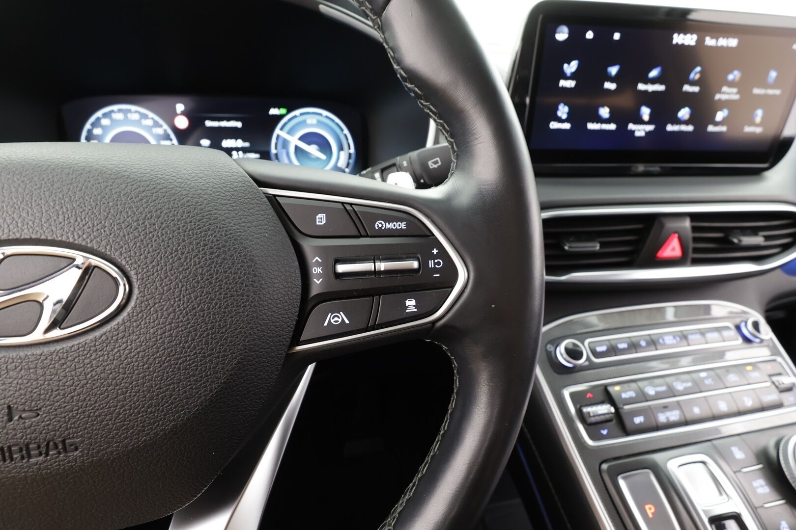 HYUNDAI SANTA FE 2022 1.6 T-GDI 265 hv Plug in 4WD 6AT 5P - | Koukku | Pa-lisälämmitin | ACC | 360 | KRELL | Ilmastoitu Muistipenkki | HUD | Kaistavahti | Navi | Katveavustin | Keyless | 2x Latauskaapelit |