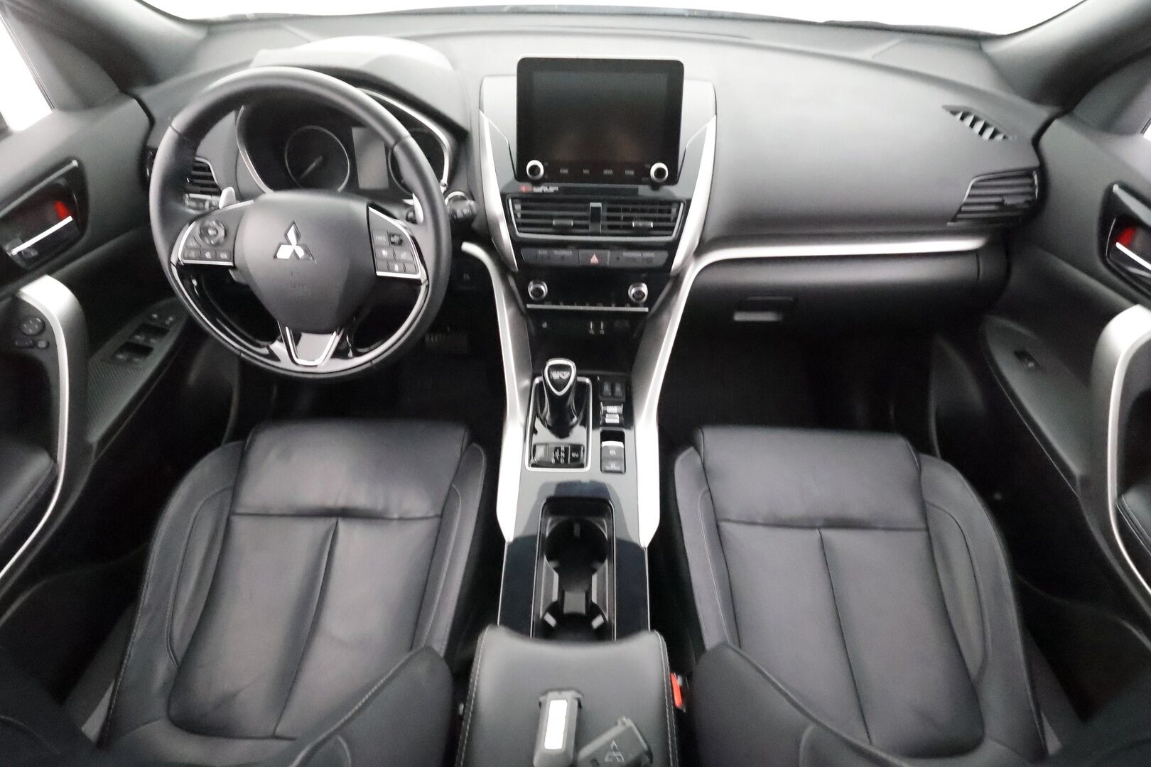 Mitsubishi Eclipse Cross 2022 2.4 PHEV Instyle Plus 4WD - | Koukku | Lasikattoluukku | ACC | 360 | HUD | Sähköpenkit | LED | Kaistavahti | Navi | Katveavustin | Keyless | Kahdet renkaat | Merkkihuollot |