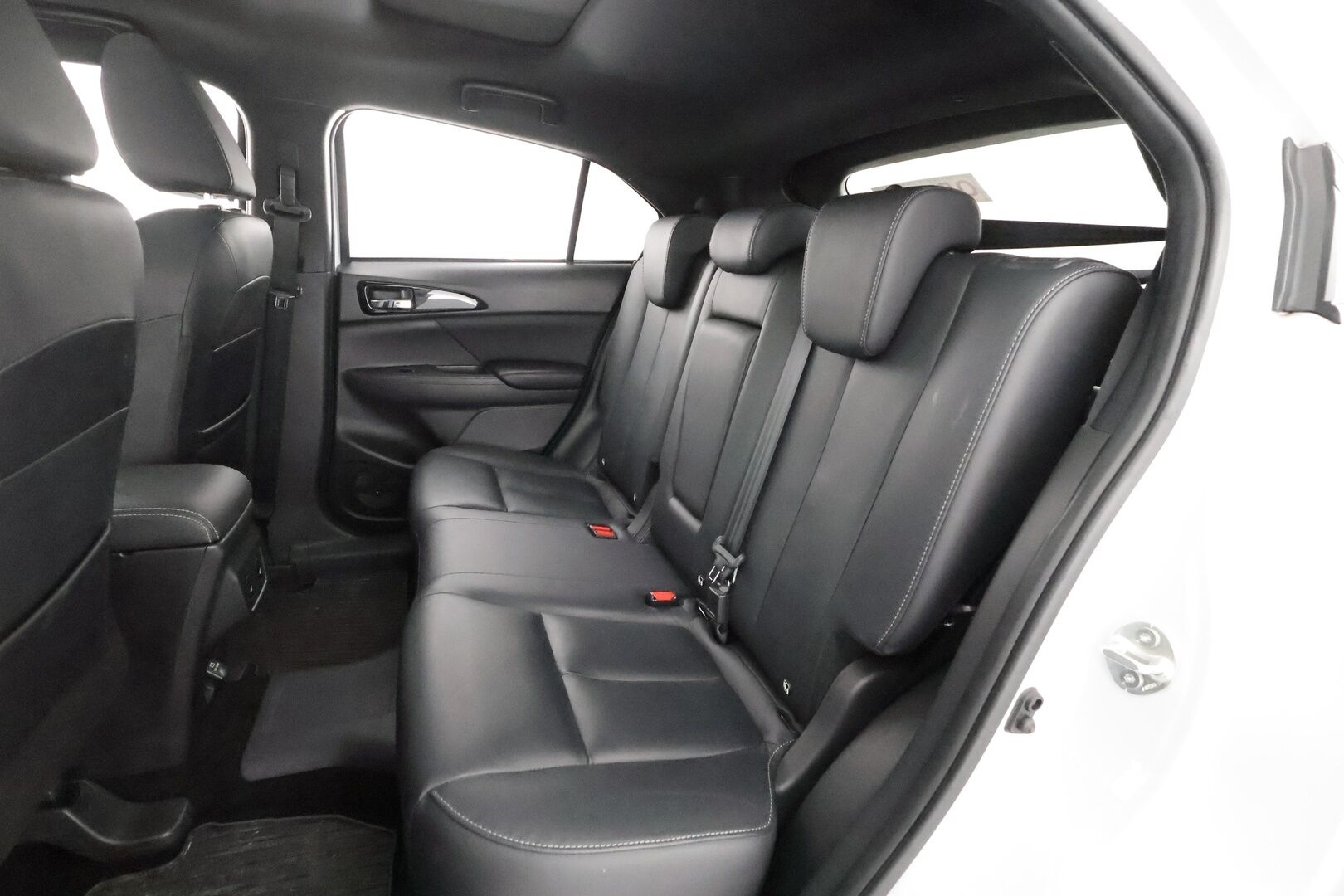 Mitsubishi Eclipse Cross 2022 2.4 PHEV Instyle Plus 4WD - | Koukku | Lasikattoluukku | ACC | 360 | HUD | Sähköpenkit | LED | Kaistavahti | Navi | Katveavustin | Keyless | Kahdet renkaat | Merkkihuollot |