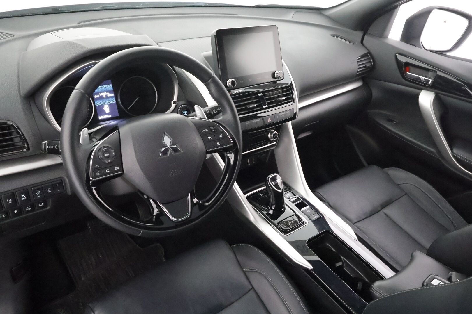 Mitsubishi Eclipse Cross 2022 2.4 PHEV Instyle Plus 4WD - | Koukku | Lasikattoluukku | ACC | 360 | HUD | Sähköpenkit | LED | Kaistavahti | Navi | Katveavustin | Keyless | Kahdet renkaat | Merkkihuollot |