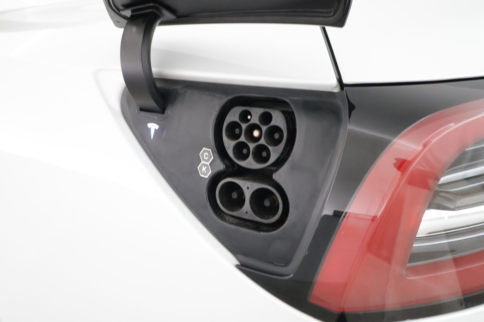 TESLA MODEL 3 2022 Standard Range Plus - | ILP | Lasikatto | ACC | P.kamera | Matrix-LED | Muistipenkki | Premium Speakers | Navi | Kaistavahti | Keyless | Valkoinen Nahkaverhoilu |