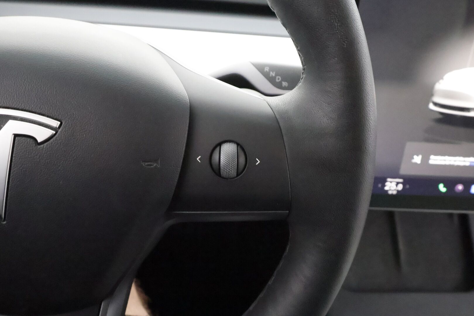 TESLA MODEL 3 2022 Standard Range Plus - | ILP | Lasikatto | ACC | P.kamera | Matrix-LED | Muistipenkki | Premium Speakers | Navi | Kaistavahti | Keyless | Valkoinen Nahkaverhoilu |