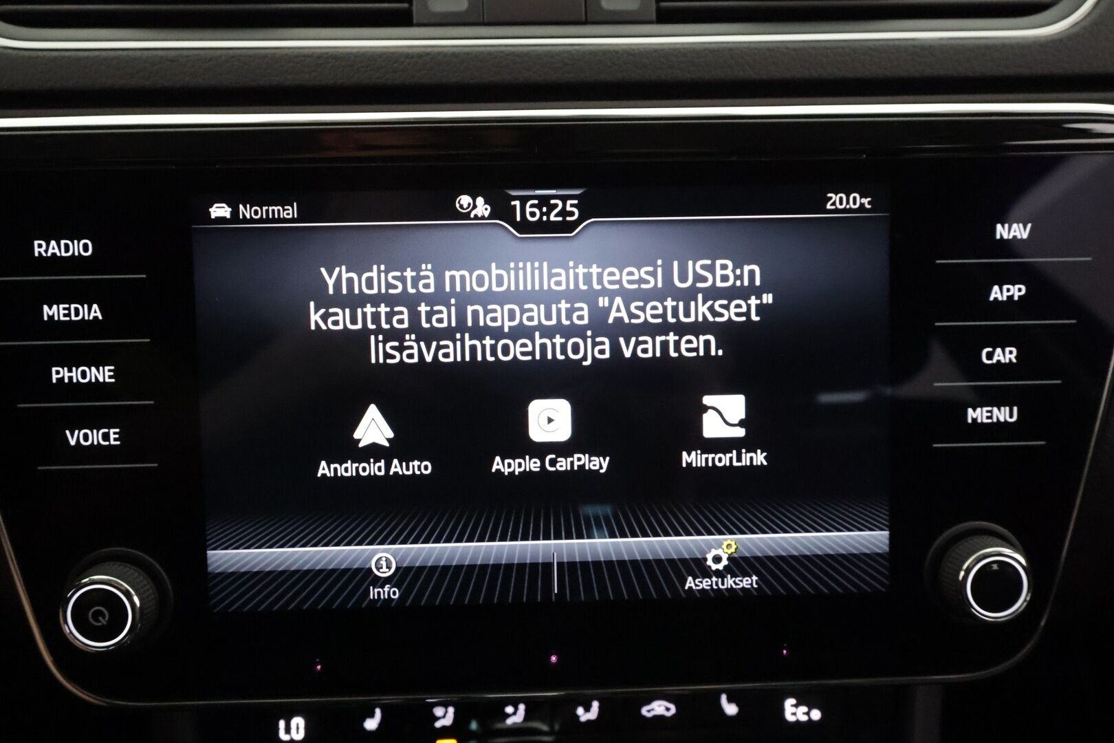 SKODA SUPERB 2023 Combi 1.4 TSI PHEV L&K iV DSG Autom. - | ACC | Webasto | Matrix-LED | Canton | Muistipenkit | P.Kamera | Nahat | Keyless | Apple&Android | 