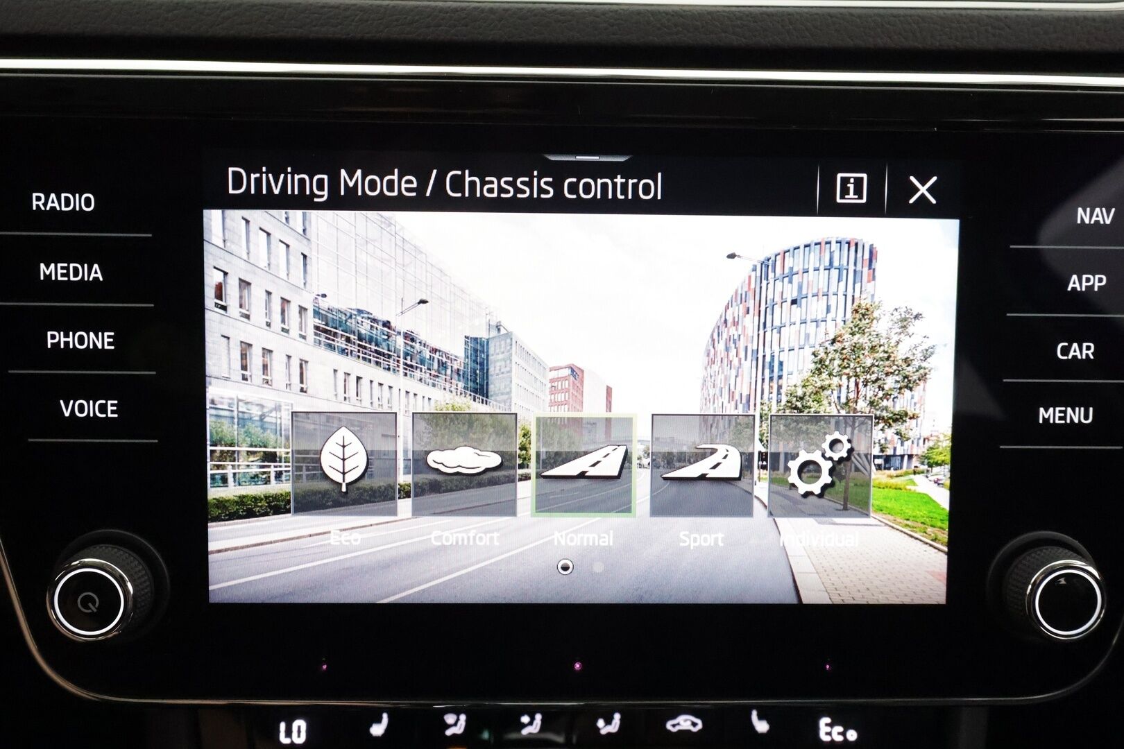 SKODA SUPERB 2023 Combi 1.4 TSI PHEV L&K iV DSG Autom. - | ACC | Webasto | Matrix-LED | Canton | Muistipenkit | P.Kamera | Nahat | Keyless | Apple&Android | 
