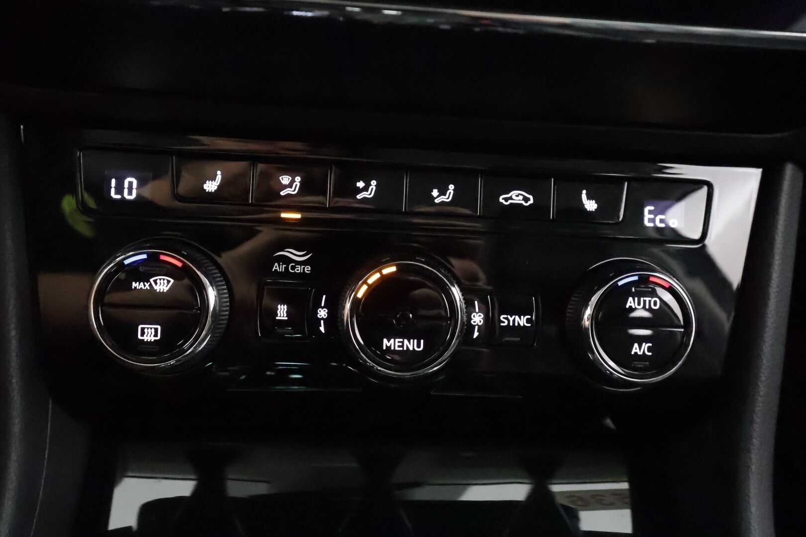 SKODA SUPERB 2023 Combi 1.4 TSI PHEV L&K iV DSG Autom. - | ACC | Webasto | Matrix-LED | Canton | Muistipenkit | P.Kamera | Nahat | Keyless | Apple&Android | 