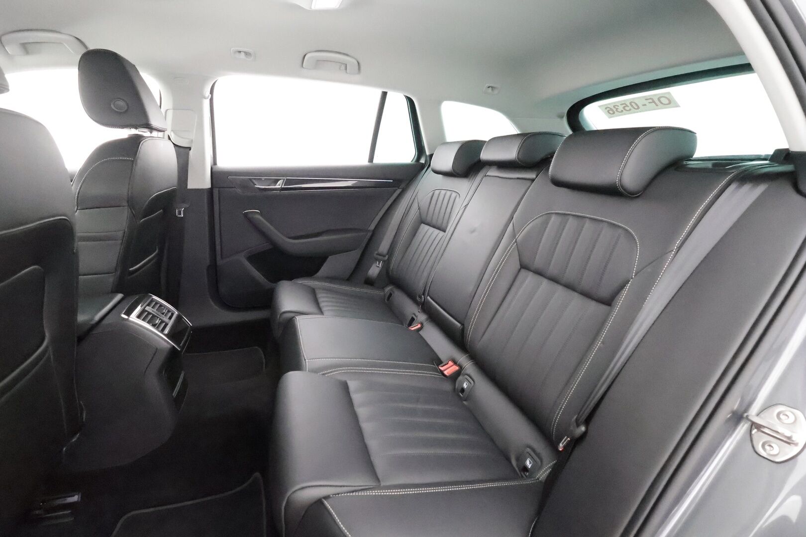 SKODA SUPERB 2023 Combi 1.4 TSI PHEV L&K iV DSG Autom. - | ACC | Webasto | Matrix-LED | Canton | Muistipenkit | P.Kamera | Nahat | Keyless | Apple&Android | 