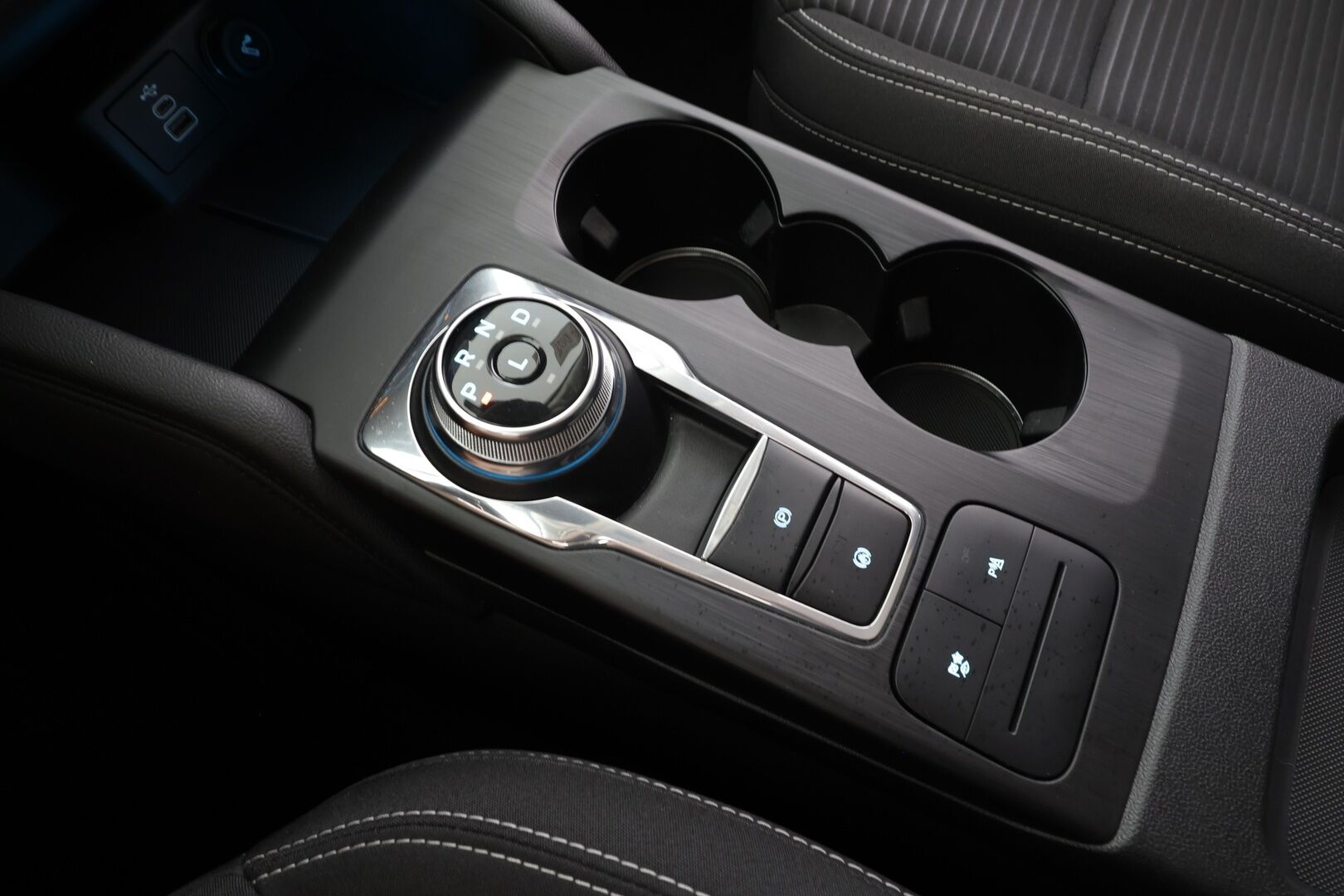 FORD KUGA 2022 2,5 Hybrid (HEV) 190hv CVT AWD Titanium 5-ovinen - | Koukku | P.Kamera | Digimittaristo | Kaistavahti | Keyless | Navi | Vakkari | Apple&Android | Ratinlämmitys |  Merkkihuollot | 