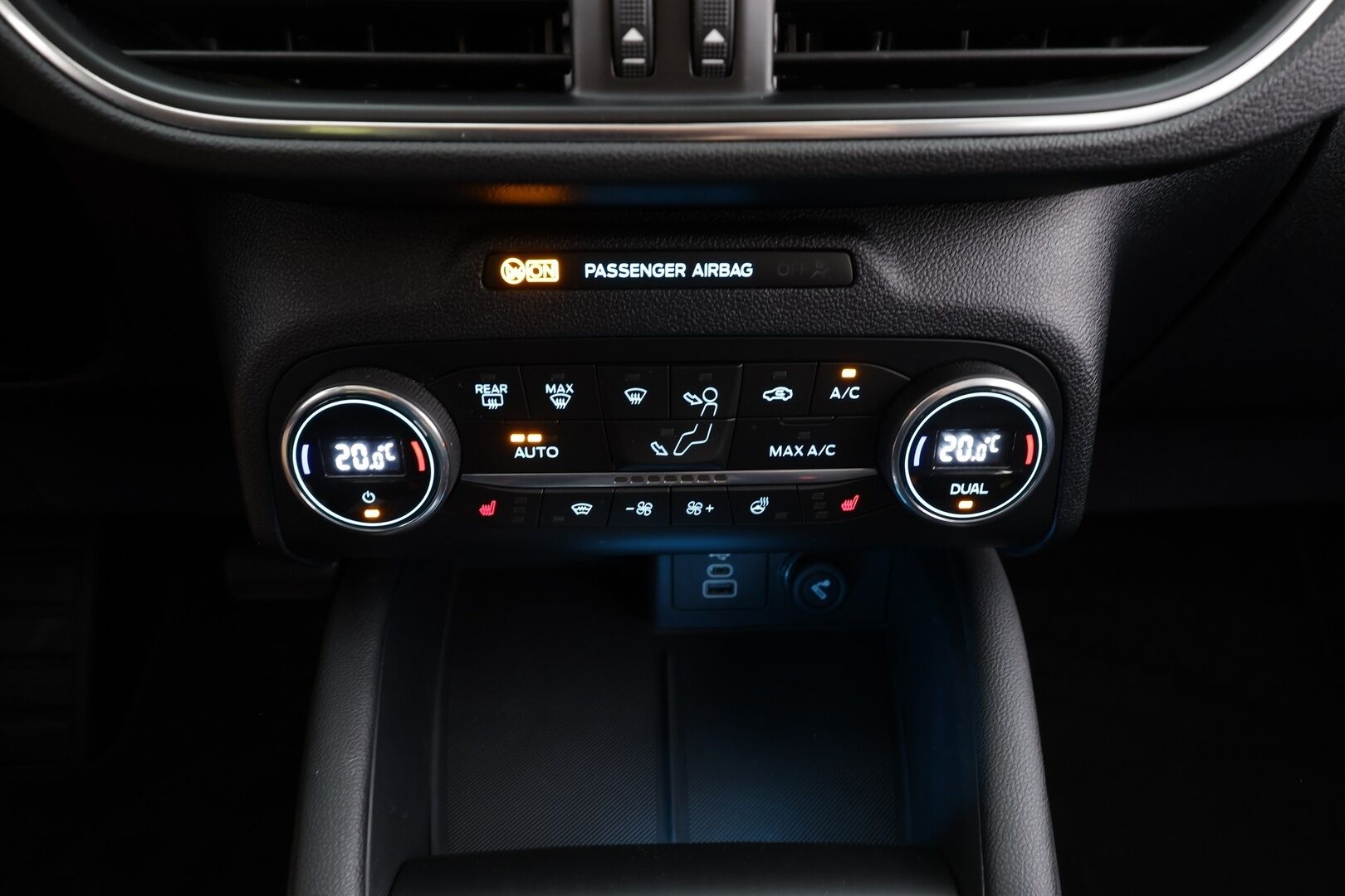 FORD KUGA 2022 2,5 Hybrid (HEV) 190hv CVT AWD Titanium 5-ovinen - | Koukku | P.Kamera | Digimittaristo | Kaistavahti | Keyless | Navi | Vakkari | Apple&Android | Ratinlämmitys |  Merkkihuollot | 