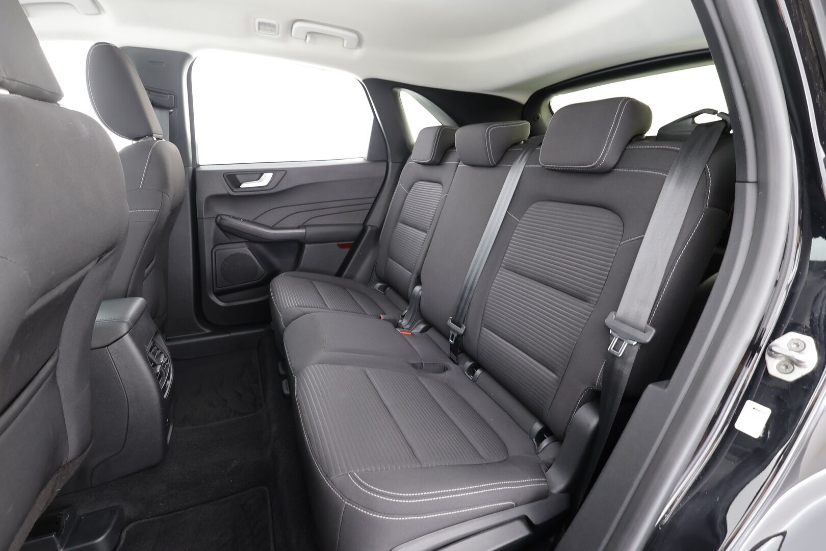 FORD KUGA 2022 2,5 Hybrid (HEV) 190hv CVT AWD Titanium 5-ovinen - | Koukku | P.Kamera | Digimittaristo | Kaistavahti | Keyless | Navi | Vakkari | Apple&Android | Ratinlämmitys |  Merkkihuollot | 