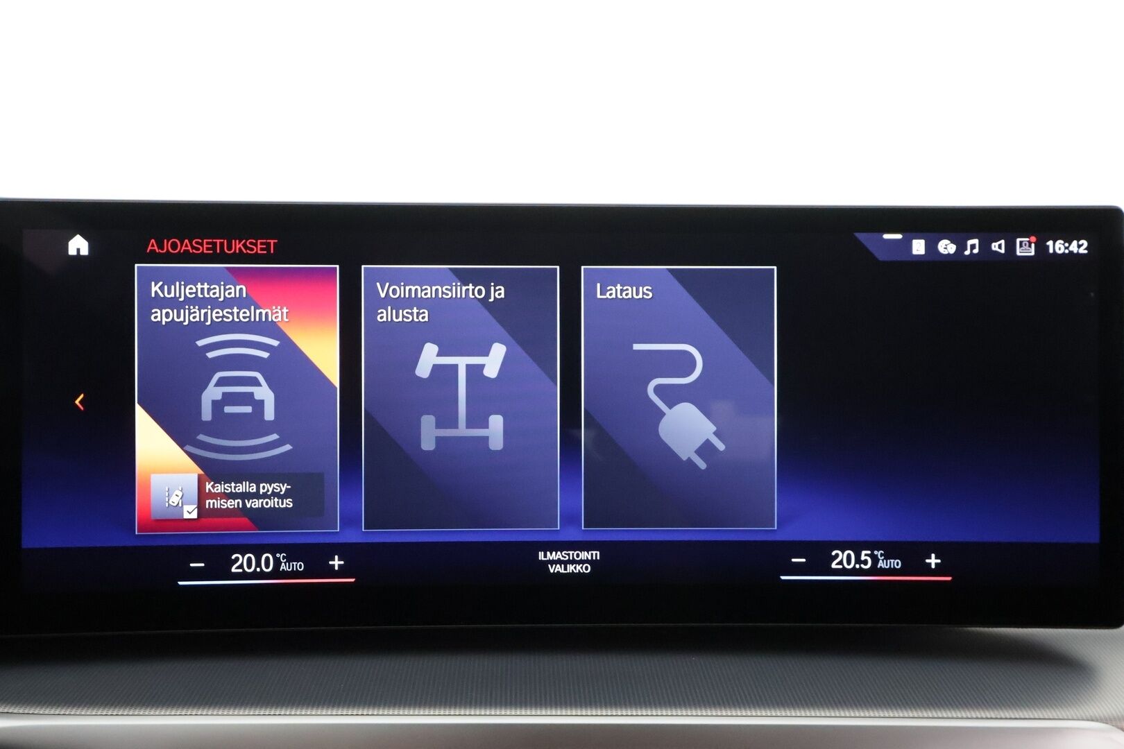 BMW i4 2022 eDrive40 Charged - | ACC | Lisälämmitin | LED | Sporttipenkit | Widescreen | Apple&Android | P.Kamera | Puolinahat | Navi | Merkkihuollettu |
