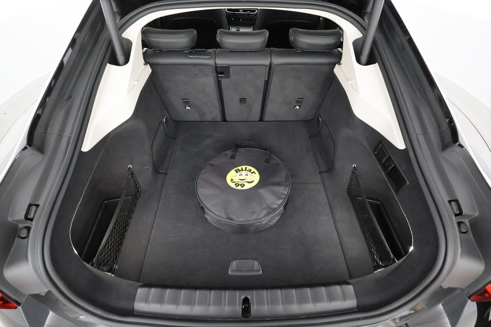 BMW i4 2022 eDrive40 Charged - | ACC | Lisälämmitin | LED | Sporttipenkit | Widescreen | Apple&Android | P.Kamera | Puolinahat | Navi | Merkkihuollettu |