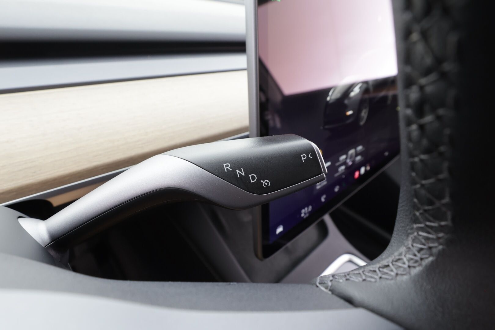 Tesla Model Y 2023 RWD - | ILP | Lasikatto | ACC | P.Kamera | Matrix-LED | Muistipenkki | Premium Audio | Kaistavahti | Navi | Keyless | 