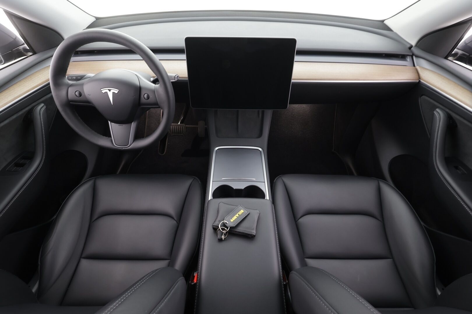 Tesla Model Y 2023 RWD - | ILP | Lasikatto | ACC | P.Kamera | Matrix-LED | Muistipenkki | Premium Audio | Kaistavahti | Navi | Keyless | 