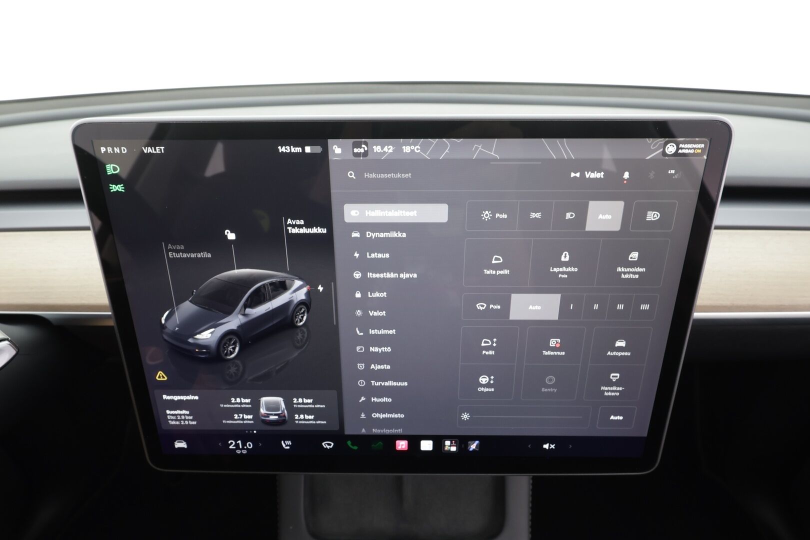 Tesla Model Y 2023 RWD - | ILP | Lasikatto | ACC | P.Kamera | Matrix-LED | Muistipenkki | Premium Audio | Kaistavahti | Navi | Keyless | 