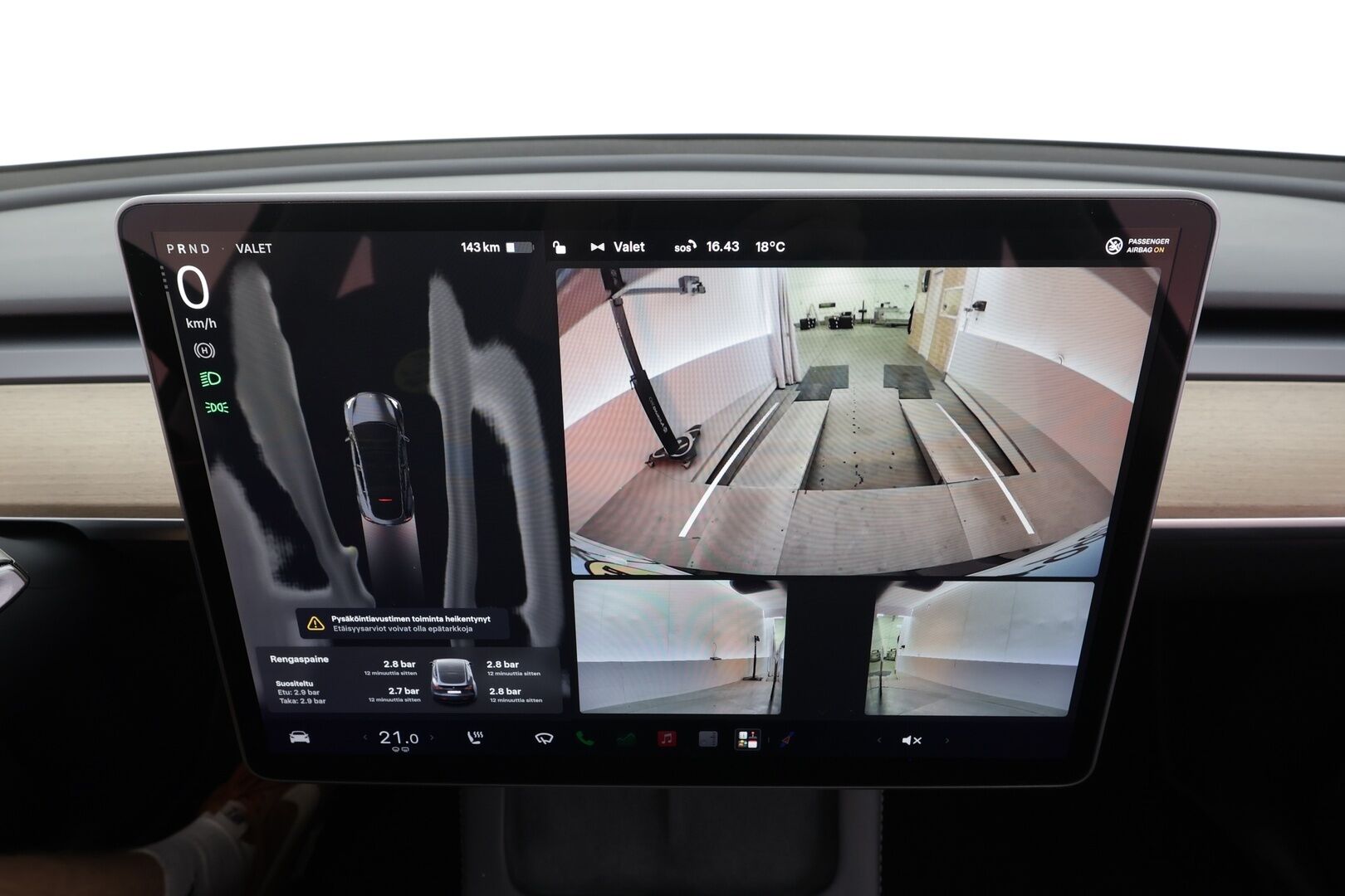 Tesla Model Y 2023 RWD - | ILP | Lasikatto | ACC | P.Kamera | Matrix-LED | Muistipenkki | Premium Audio | Kaistavahti | Navi | Keyless | 