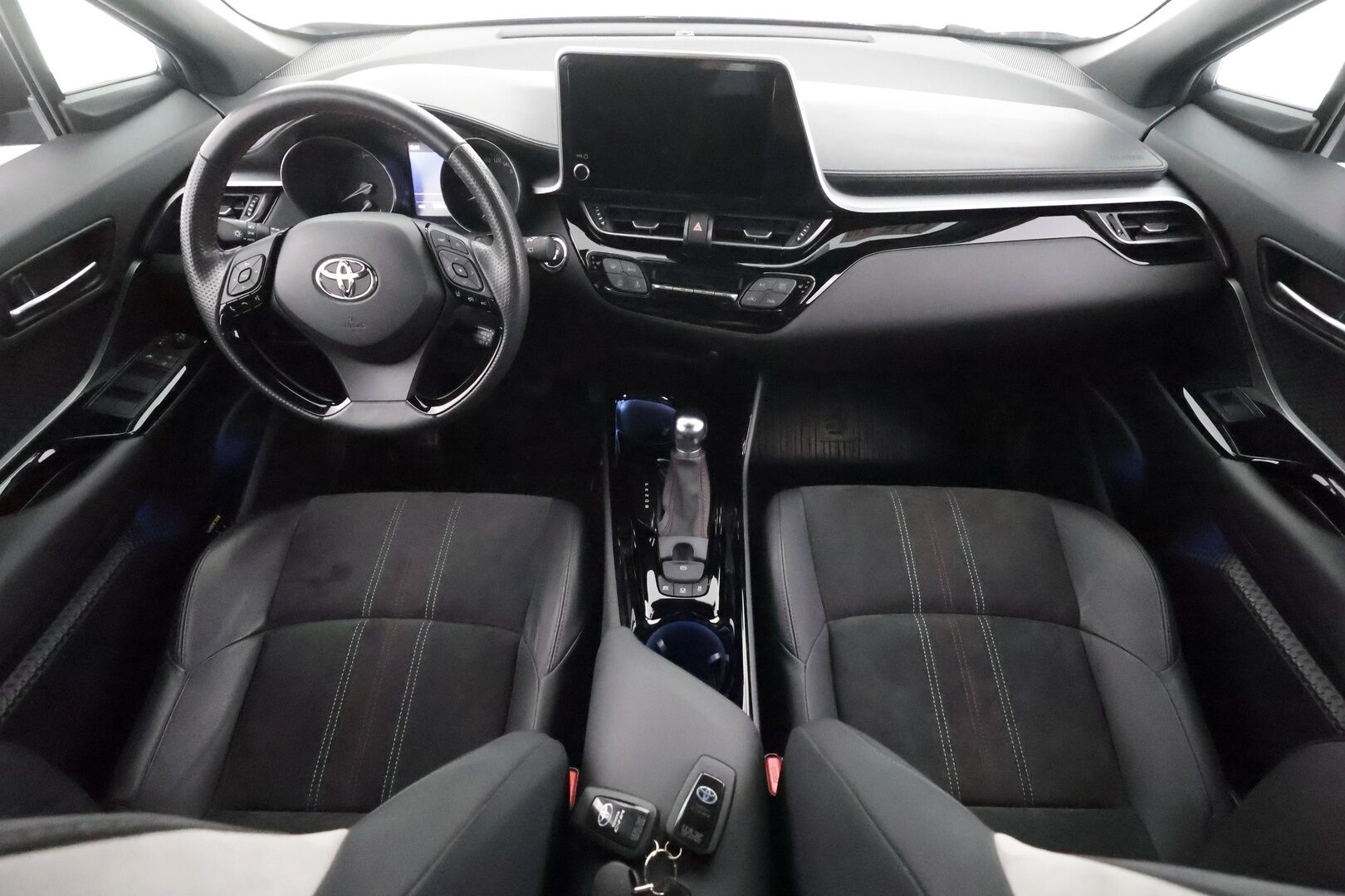 TOYOTA C-HR 2022 1.8 Hybrid GR sport - | ACC | LED | P.Kamera | Sähköpenkki | Ratinlämmitys | Digimittaristo |