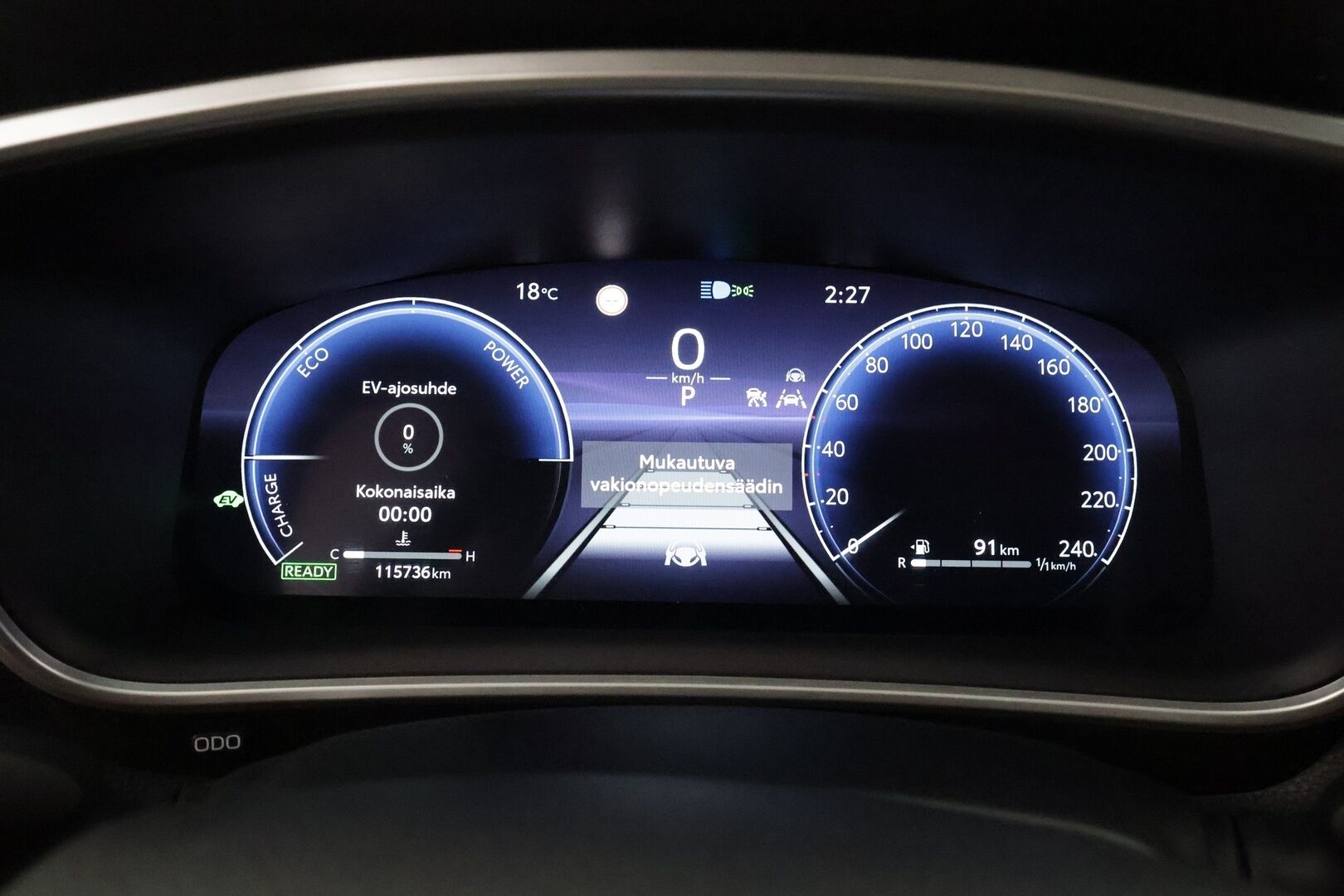 TOYOTA COROLLA CROSS 2023 2.0 Hybrid Premium - | Lasikatto | ACC | LED | P.Kamera | Sähköpenkki | 360 | Kaistavahti | Katveavustin | Digimittaristo | Keyless | 
