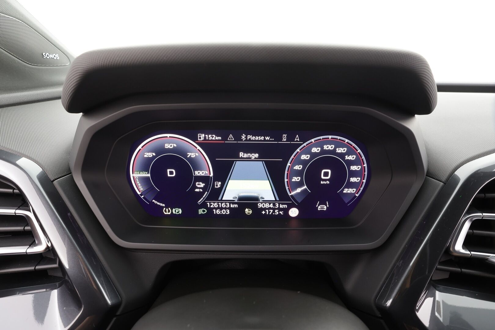 AUDI Q4 E-TRON 2023 40 e-tron - | Sonos | ILP | Koukku | ACC | Matrix-LED | P.Kamera | Kaistavahti | Navi | Keyless | Sporttipenkit | Merkkihuollot |