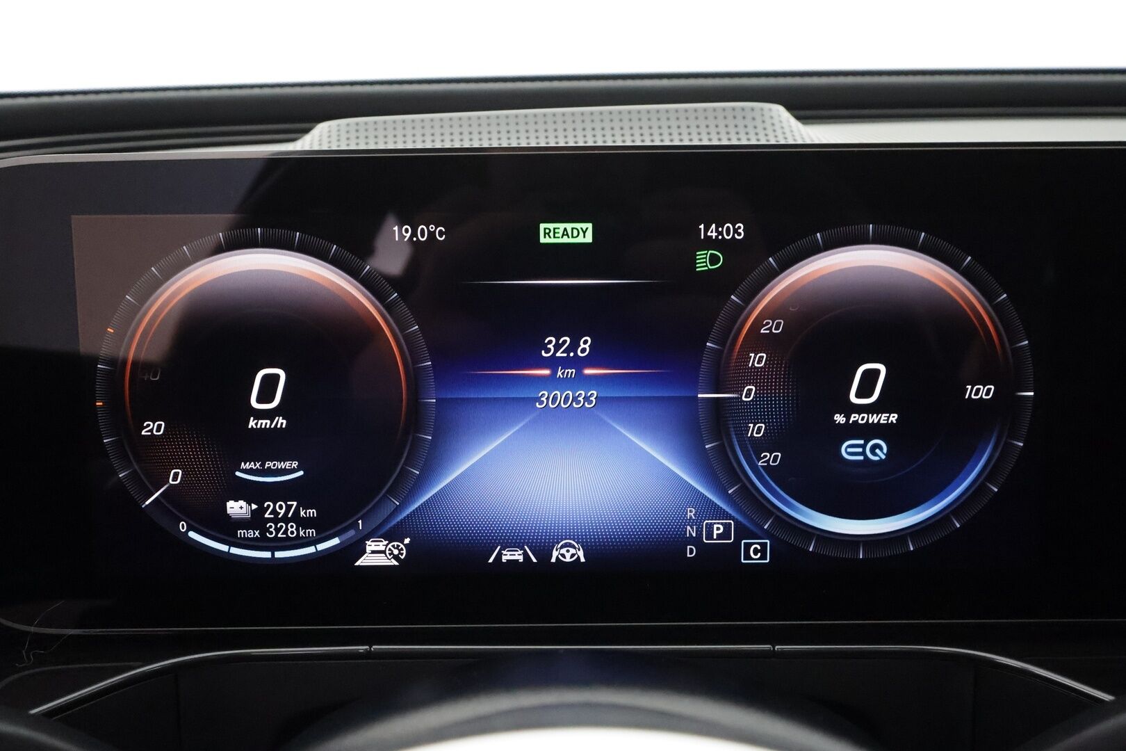 MERCEDES-BENZ EQC 2023 400 4Matic AMG - | Lasikattoluukku | Koukku | ILP | Distronic | 360 | Comfort-istuimet Muistilla | HUD | LED | Navi | Kaistavahti | Keyless | 2x Latauskaapelit | 