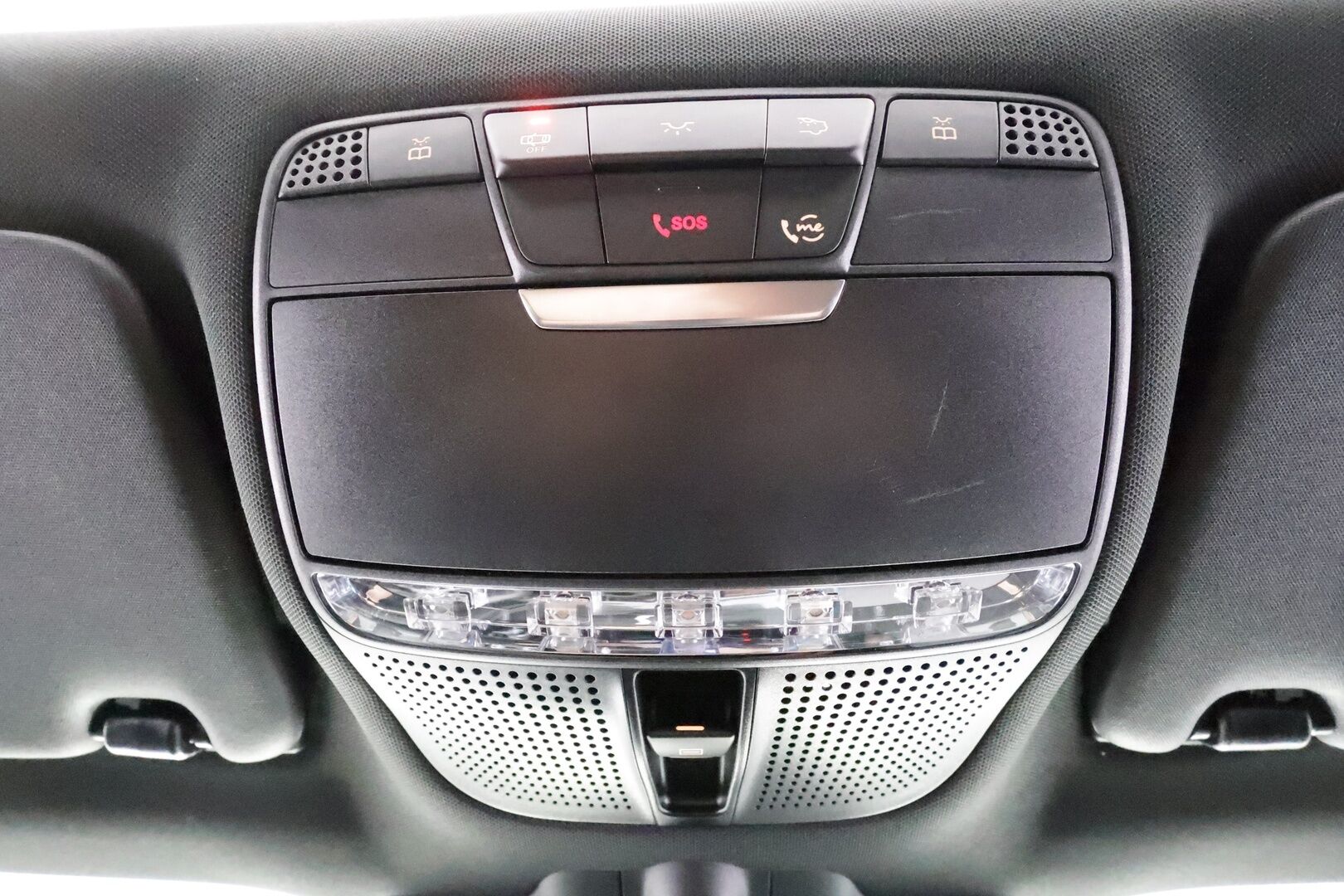 MERCEDES-BENZ EQC 2023 400 4Matic AMG - | Lasikattoluukku | Koukku | ILP | Distronic | 360 | Comfort-istuimet Muistilla | HUD | LED | Navi | Kaistavahti | Keyless | 2x Latauskaapelit | 