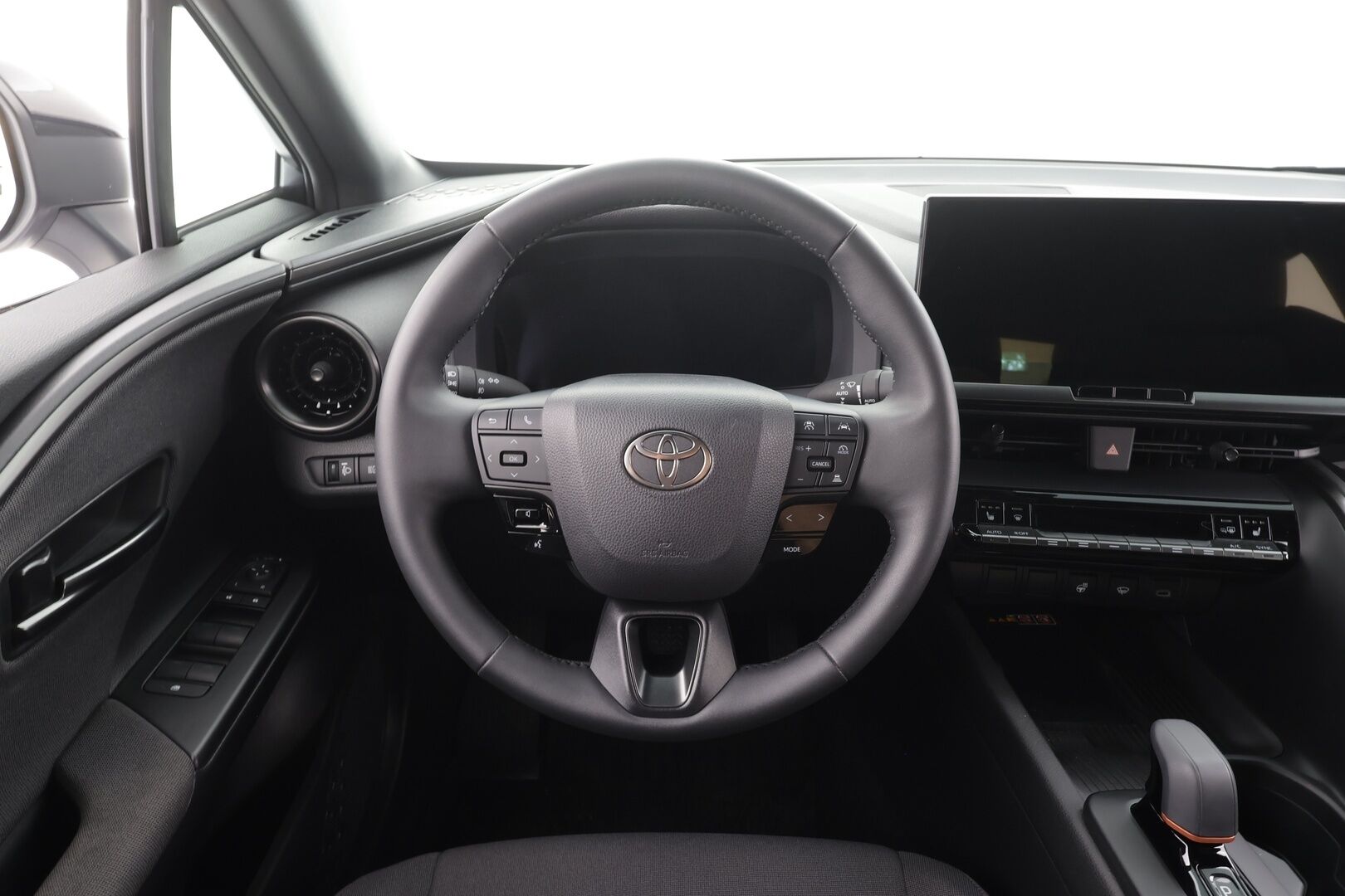 TOYOTA C-HR 2024 Plug-in hybrid - | ACC | LED | P.Kamera | Navi | Kaistavahti | Katveavustin | Keyless | Digimittaristo | Merkkihuollettu |