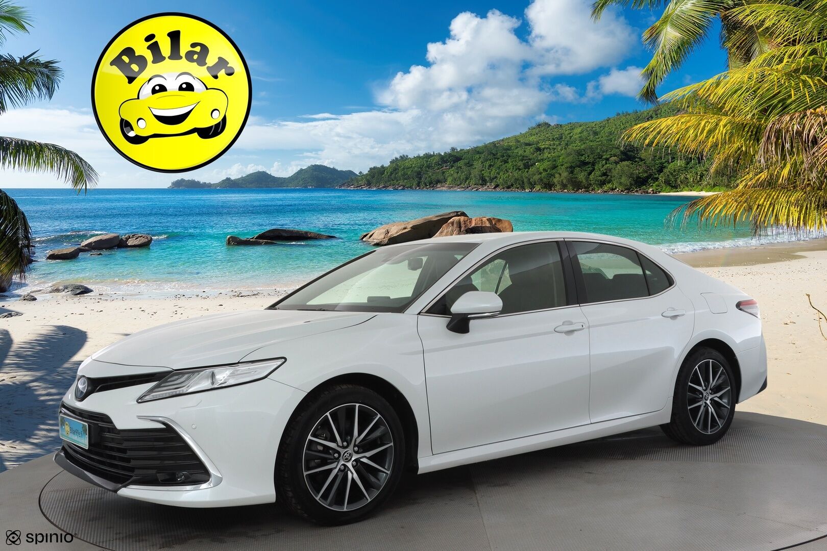 TOYOTA CAMRY 2023 2,5 Hybrid Premium - | ACC | LED | P.Kamera | Nahkaverhoilu | Sähköpenkit | Katveavustin | Navi | Kaistavahti | Keyless | Apple&Android | Ratinlämmitys | Merkkihuollot | 