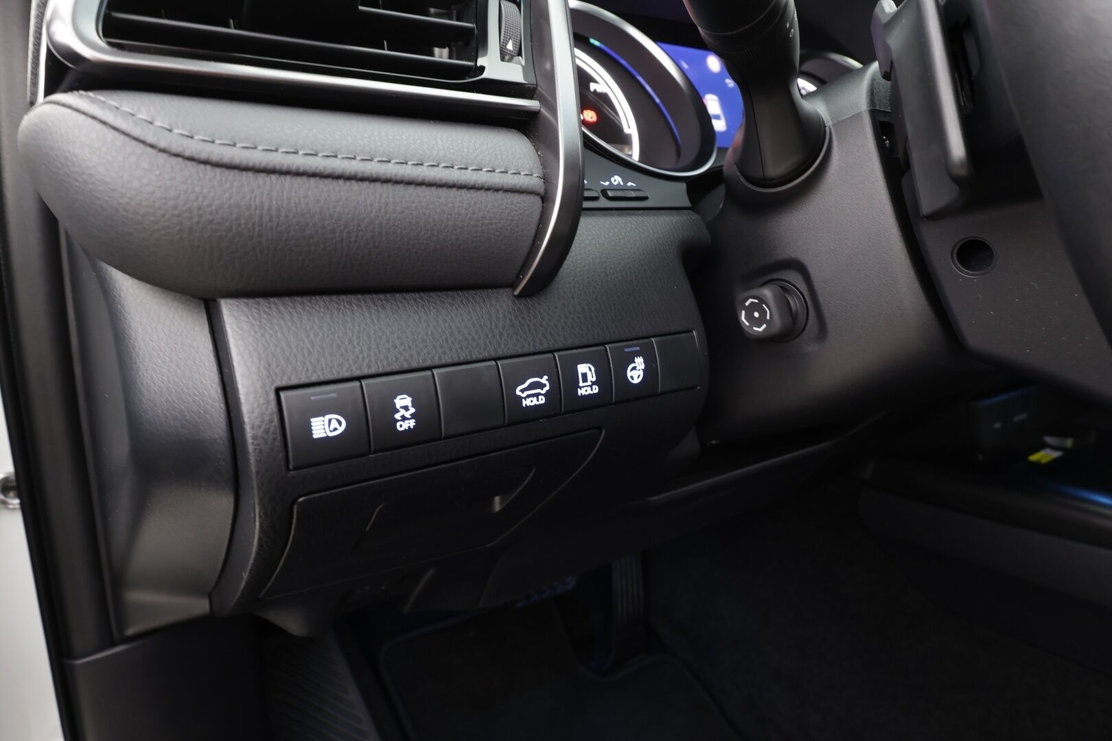 TOYOTA CAMRY 2023 2,5 Hybrid Premium - | ACC | LED | P.Kamera | Nahkaverhoilu | Sähköpenkit | Katveavustin | Navi | Kaistavahti | Keyless | Apple&Android | Ratinlämmitys | Merkkihuollot | 