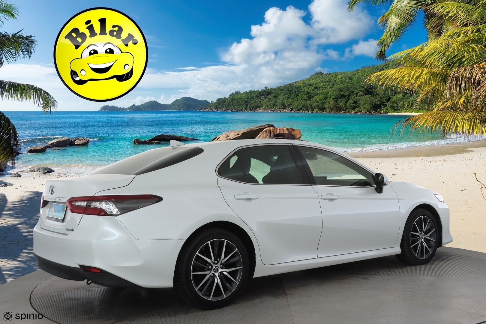 TOYOTA CAMRY 2023 2,5 Hybrid Premium - | ACC | LED | P.Kamera | Nahkaverhoilu | Sähköpenkit | Katveavustin | Navi | Kaistavahti | Keyless | Apple&Android | Ratinlämmitys | Merkkihuollot | 