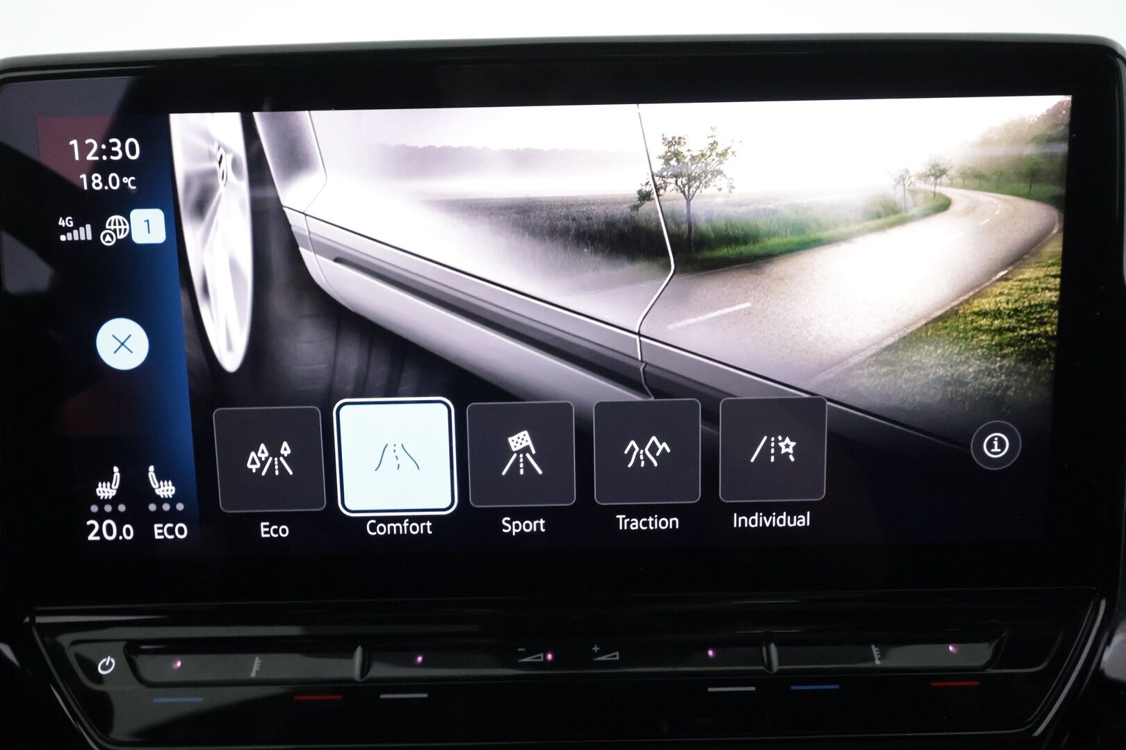 VOLKSWAGEN ID.5 2022 GTX Dual Motor AWD 220kW - | ACC | ILP | IQ-Matrix LED | 360-Kamera | Ergoactive hierovat muistipenkit | Ratinlämmitys | Puolinahat | Apple&Android | Merkkihuollettu | Kahdet Renkaat |