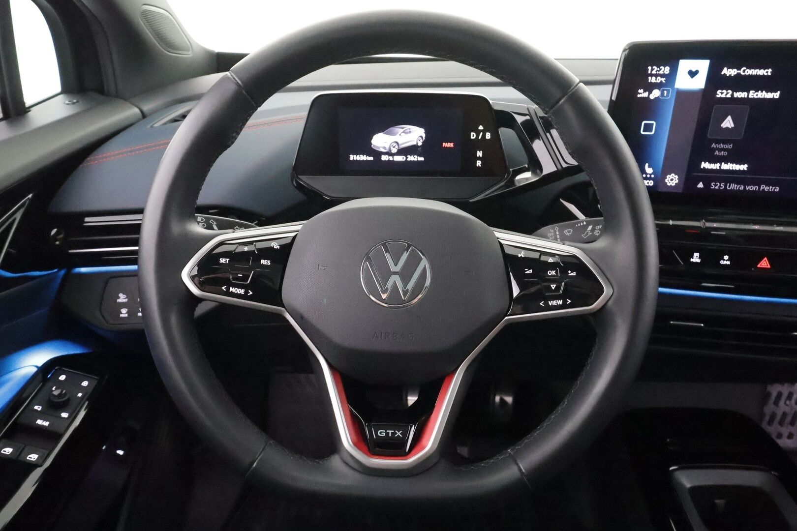 VOLKSWAGEN ID.5 2022 GTX Dual Motor AWD 220kW - | ACC | ILP | IQ-Matrix LED | 360-Kamera | Ergoactive hierovat muistipenkit | Ratinlämmitys | Puolinahat | Apple&Android | Merkkihuollettu | Kahdet Renkaat |