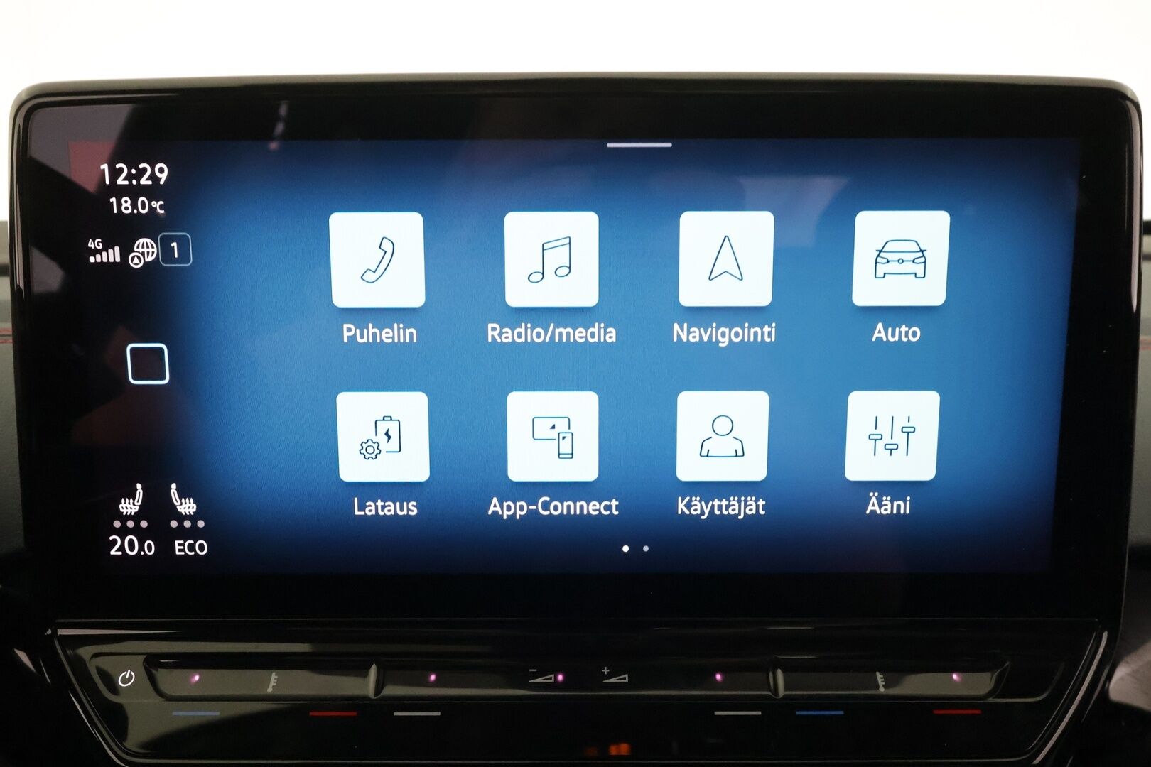 VOLKSWAGEN ID.5 2022 GTX Dual Motor AWD 220kW - | ACC | ILP | IQ-Matrix LED | 360-Kamera | Ergoactive hierovat muistipenkit | Ratinlämmitys | Puolinahat | Apple&Android | Merkkihuollettu | Kahdet Renkaat |