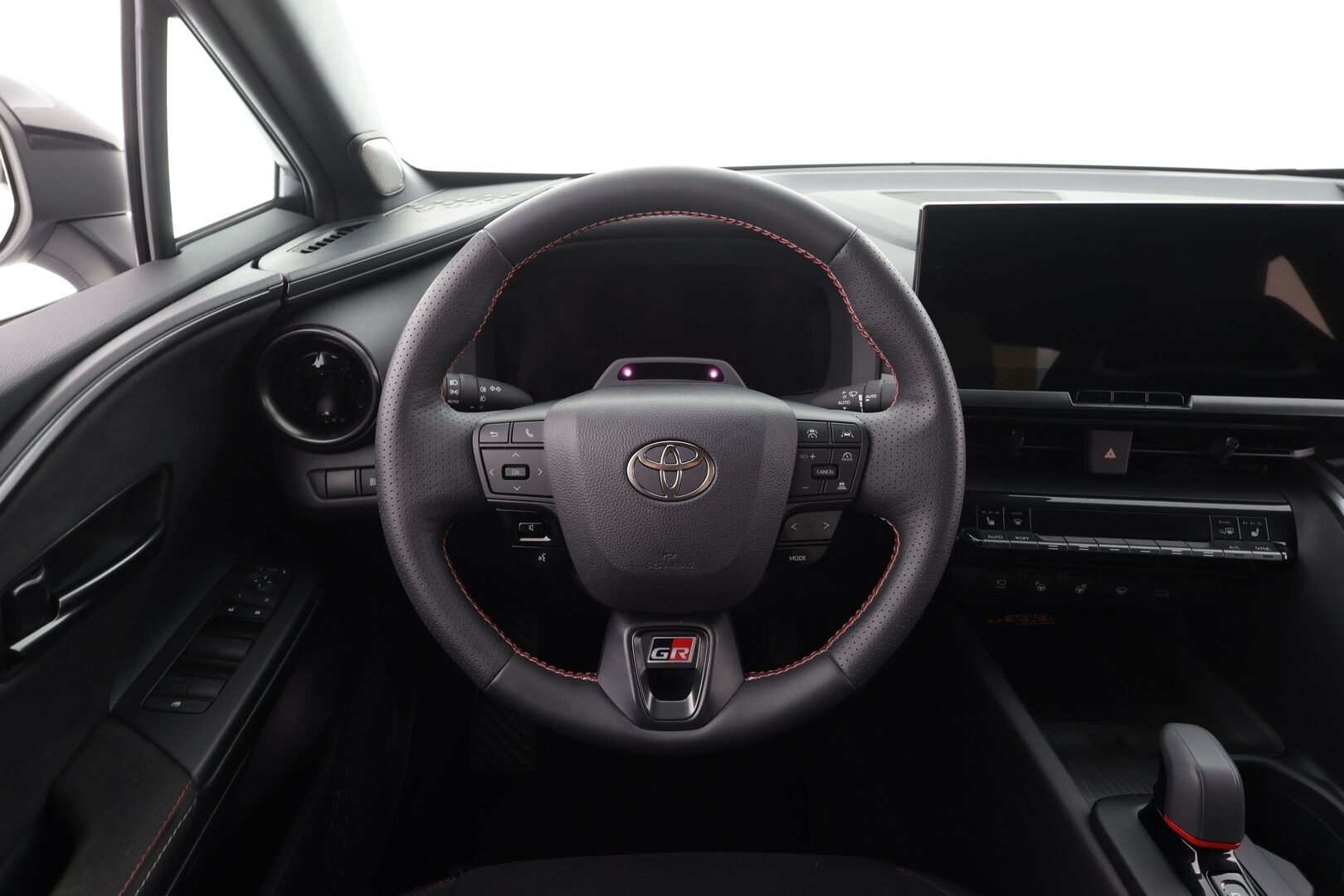 TOYOTA C-HR 2024 2,0 Plug-in Hybrid GR SPORT - | ACC | JBL | HUD | 360 | Sähköpenkki |c LED | Navi | Katveavustin | Digimittaristo | Nahka-Alcantara | Kaistavahti | Keyless | 2x Latauskaapelit | Kahdet renkaat | Merkkihuollettu |