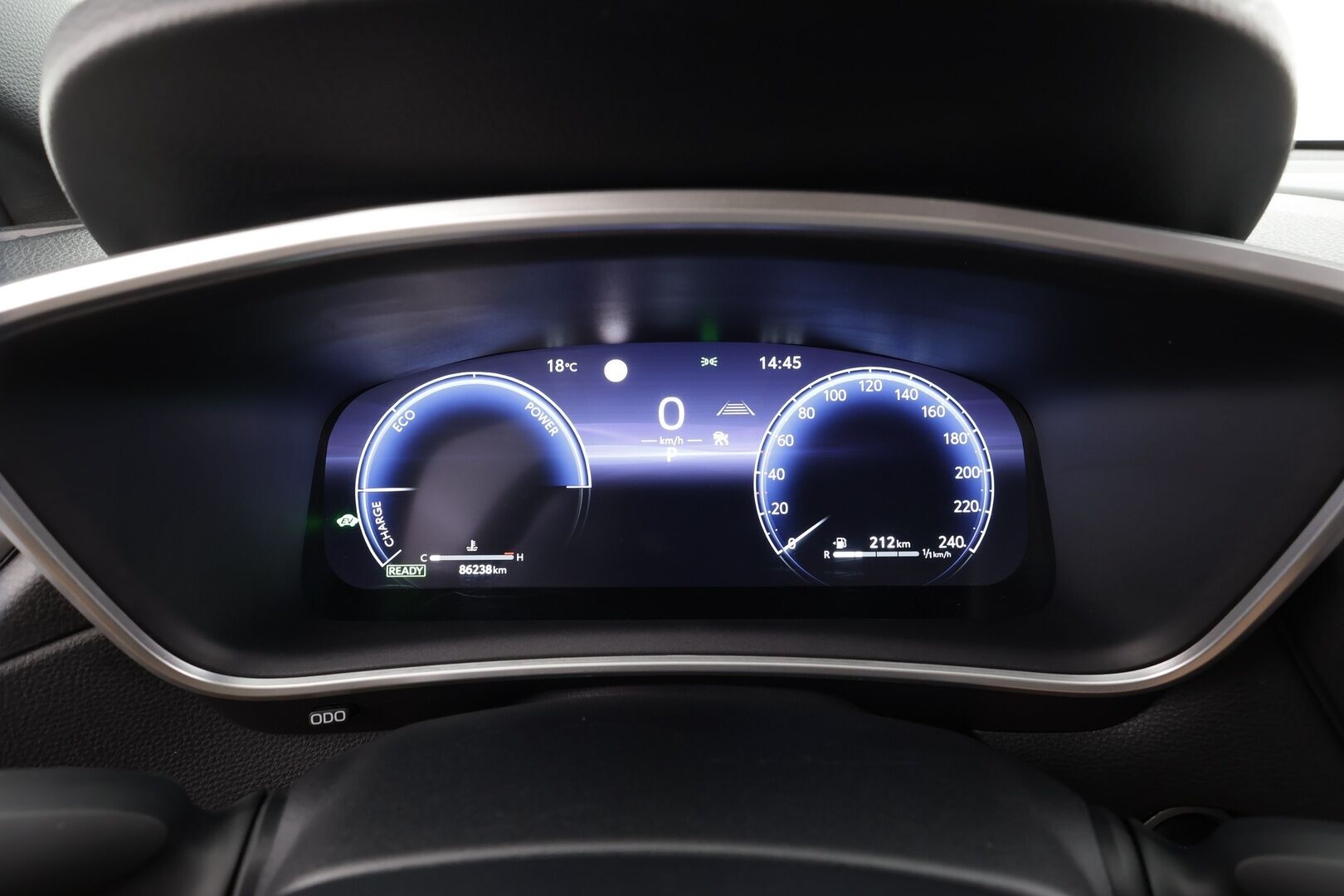 TOYOTA COROLLA CROSS 2023 2.0 Hybrid AWD-i Style - | ACC | LED | P.Kamera | Digimittaristo | Apple&Android | Navi | Kaistavahti | Keyless | Digimittaristo | Kahdet renkaat | 